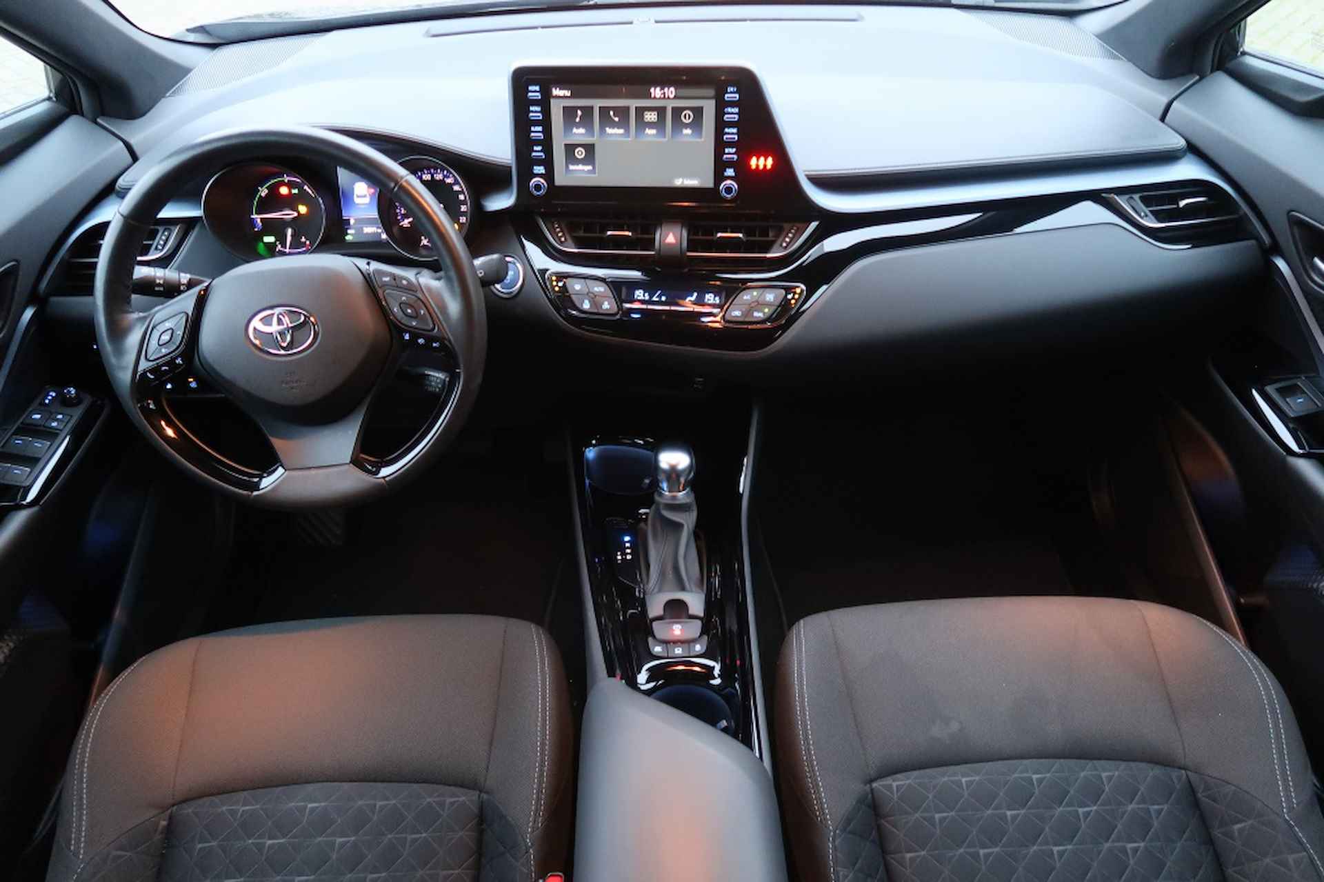 Toyota C-HR 2.0 Hybrid Dynamic - 6/31