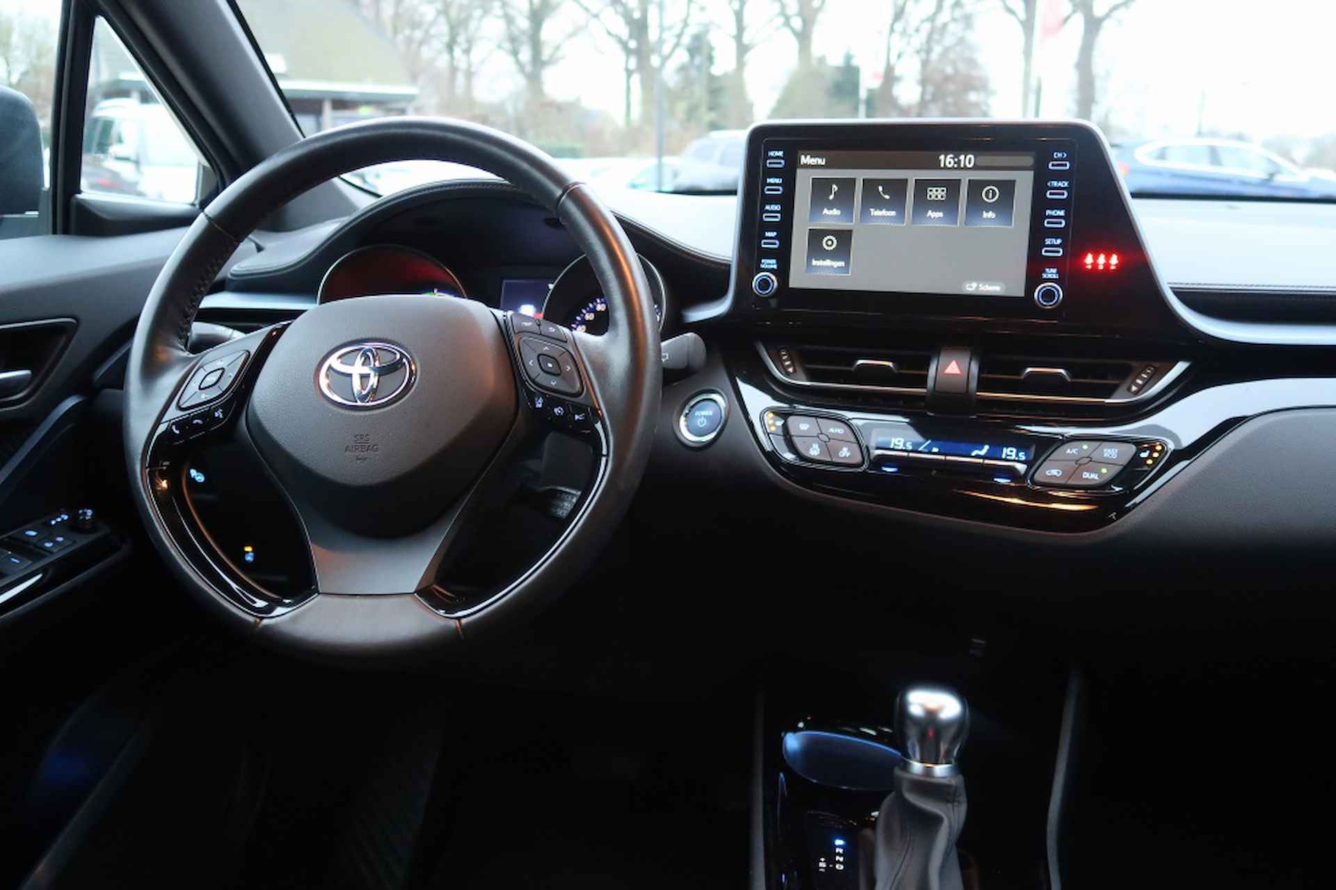 Toyota C-HR 2.0 Hybrid Dynamic - 23/31