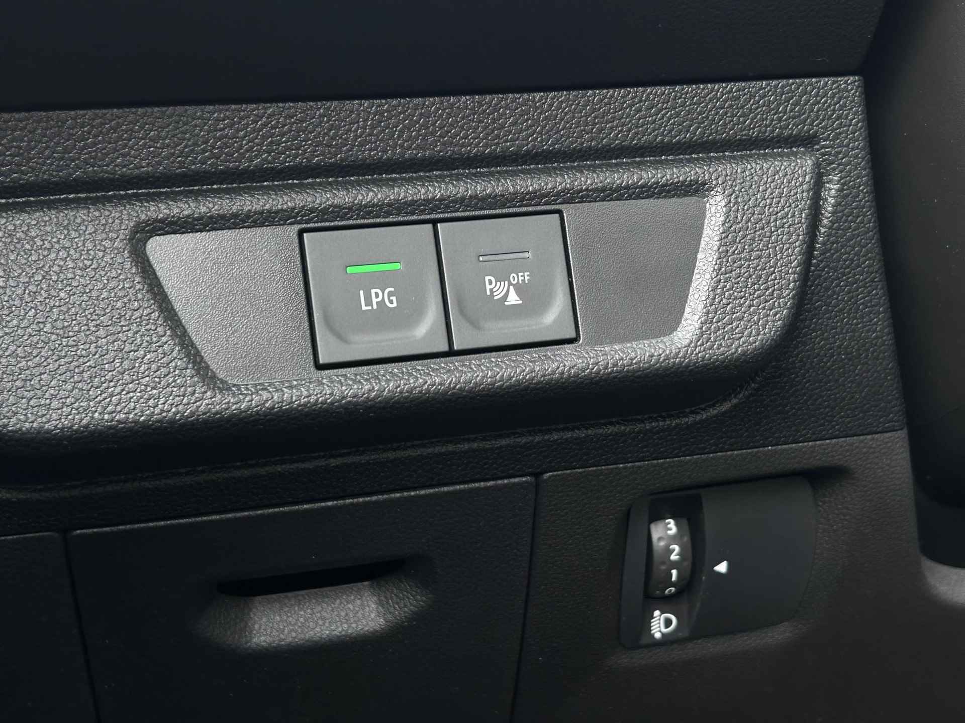 Dacia Sandero Stepway 1.0 TCe 100 Bi-Fuel Comfort / LPG / Climate / Apple carplay / PDC achter / Cruise / Stoelverwarming / Bluetooth / Armsteun / LED / automatisch dimlicht / - 5/41