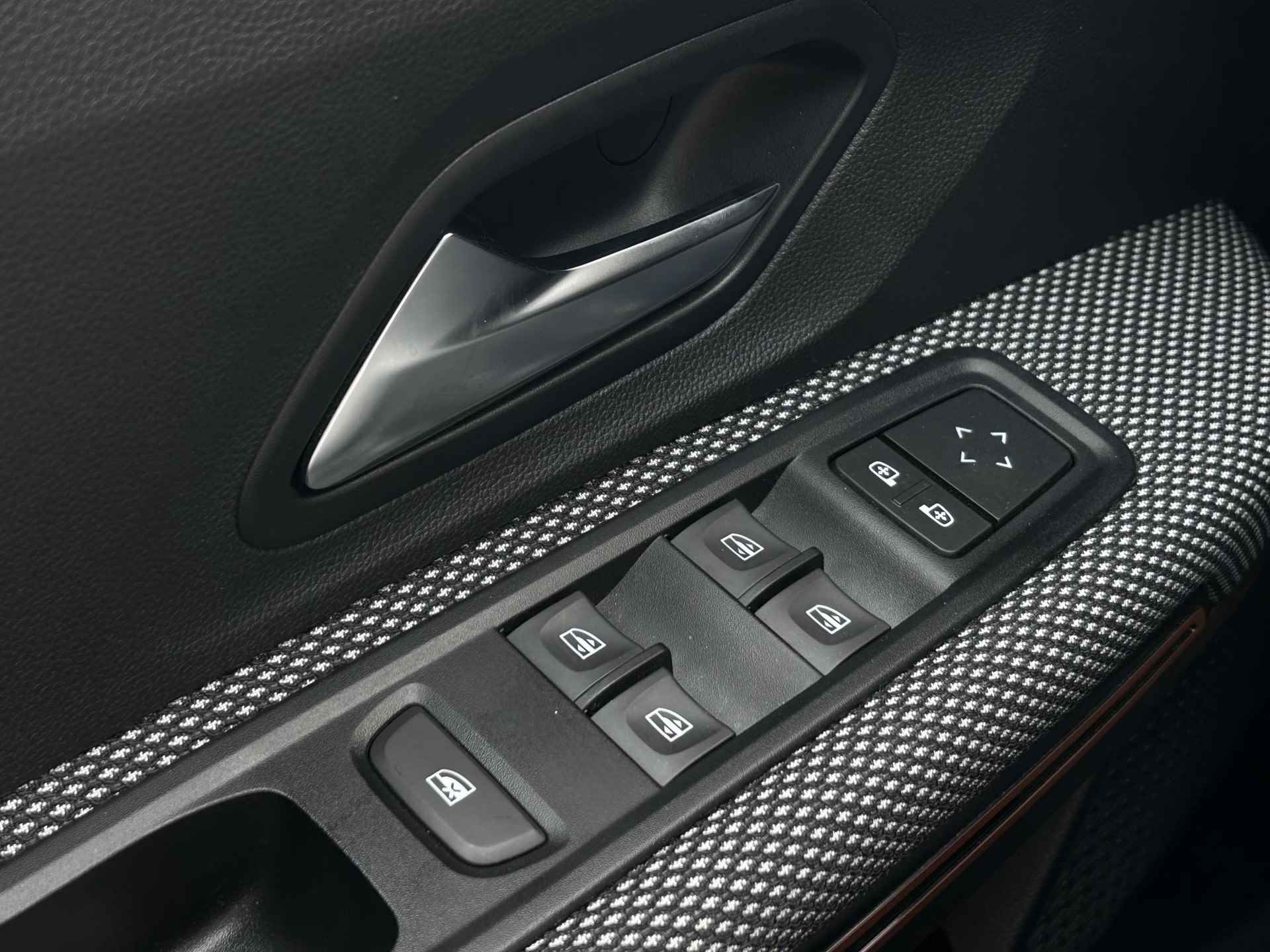 Dacia Sandero Stepway 1.0 TCe 100 Bi-Fuel Comfort / LPG / Climate / Apple carplay / PDC achter / Cruise / Stoelverwarming / Bluetooth / Armsteun / LED / automatisch dimlicht / - 15/41