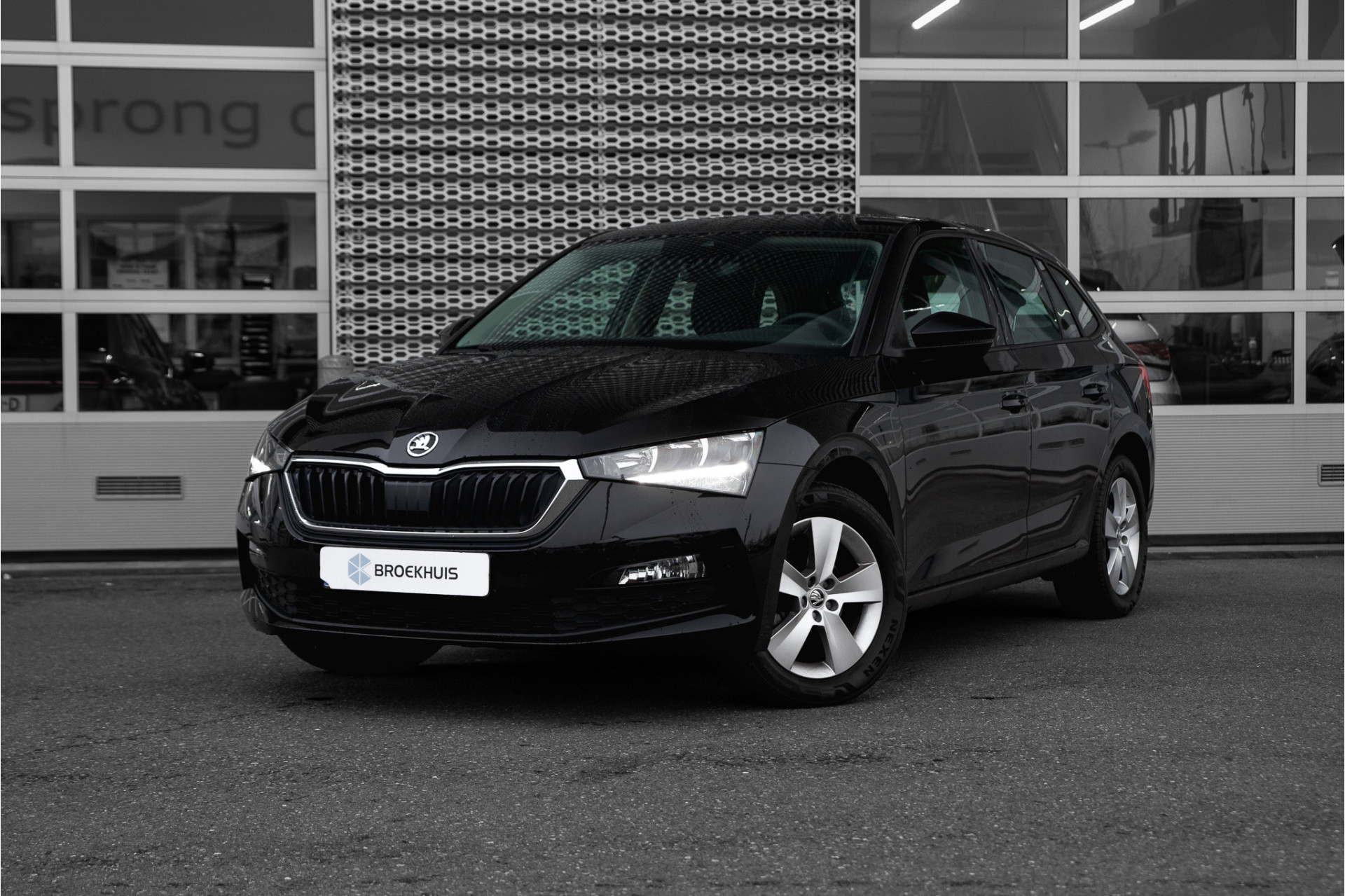 Škoda Scala 1.0 TSI 110 pk Ambition | Navi by app | Dab | Airco