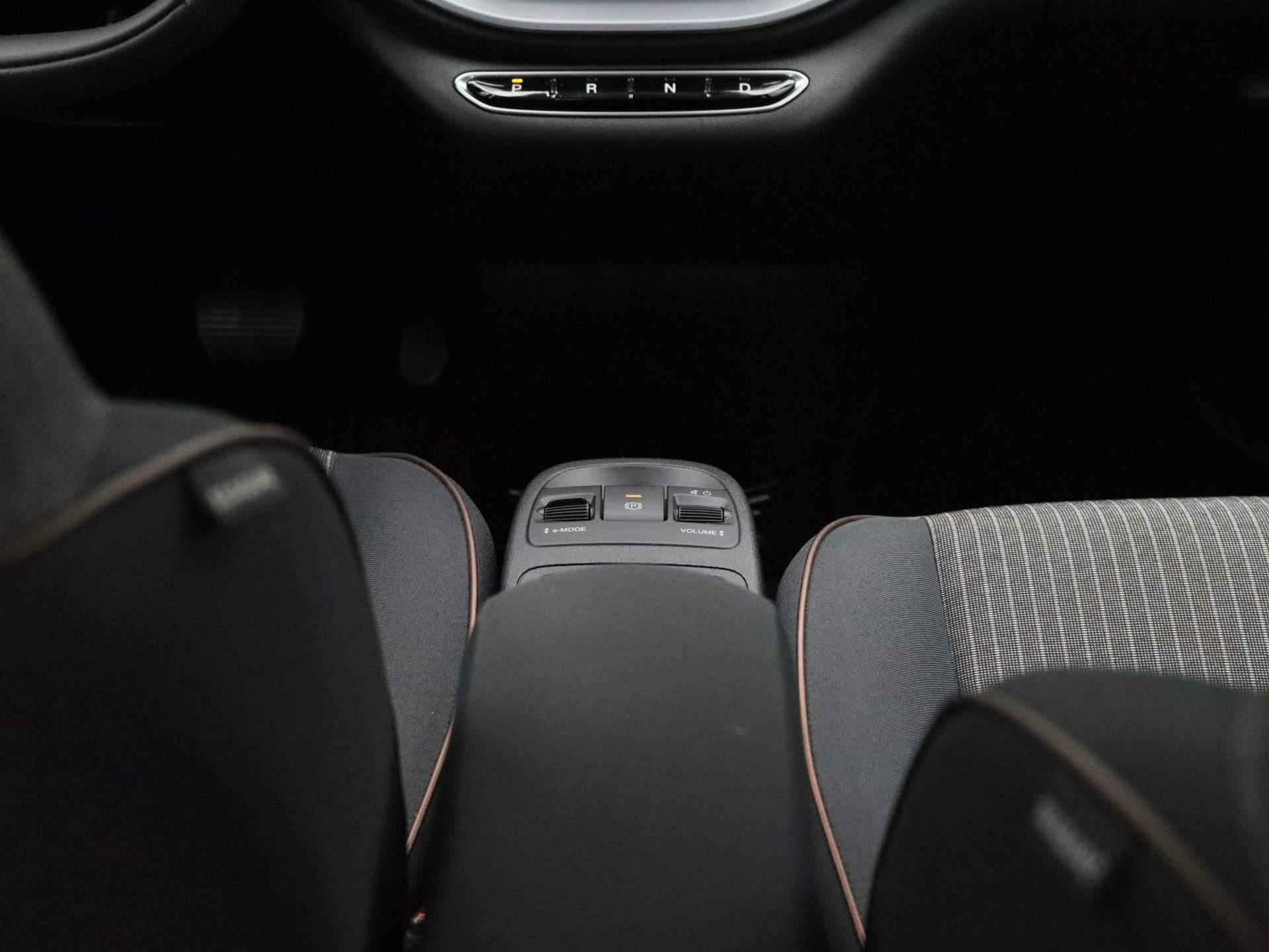 Fiat 500 Icon 42 kWh | Navigatie | Climate control | Parkeer camera | Parkeer sensoren | Lichtmetalen velgen - 7/34