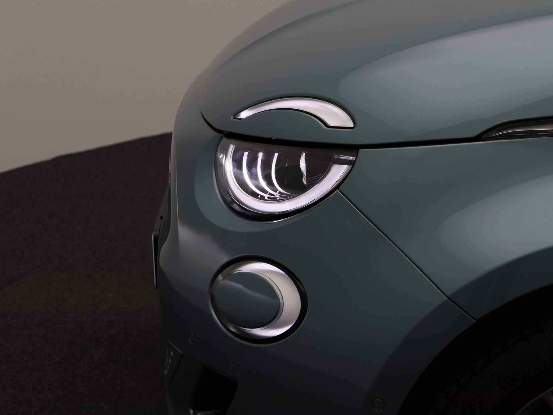 Fiat 500 Icon 42 kWh | Navigatie | Climate control | Parkeer camera | Parkeer sensoren | Lichtmetalen velgen - 15/34