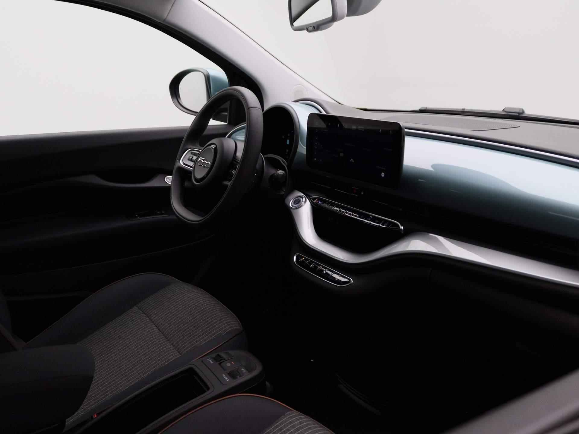 Fiat 500 Icon 42 kWh | Navigatie | Climate control | Parkeer camera | Parkeer sensoren | Lichtmetalen velgen - 29/34