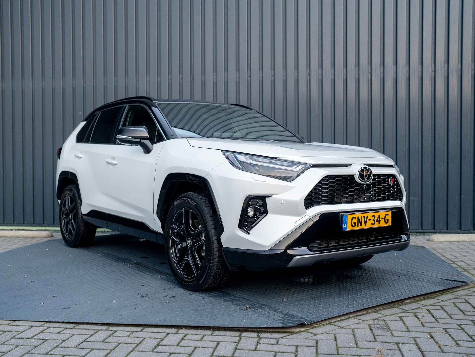 Toyota RAV4 2.5 Hybrid AWD GR Sport | Bi-Tone | 360 Camera | Stoelgeheugen | Prijs Rijklaar!! - 23/59