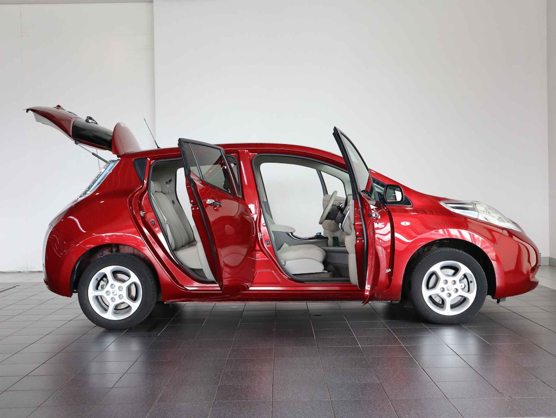 Nissan LEAF Acenta 30 kWh / achteruitrijcamera / verwarmde stoelen / cruise - 5/41