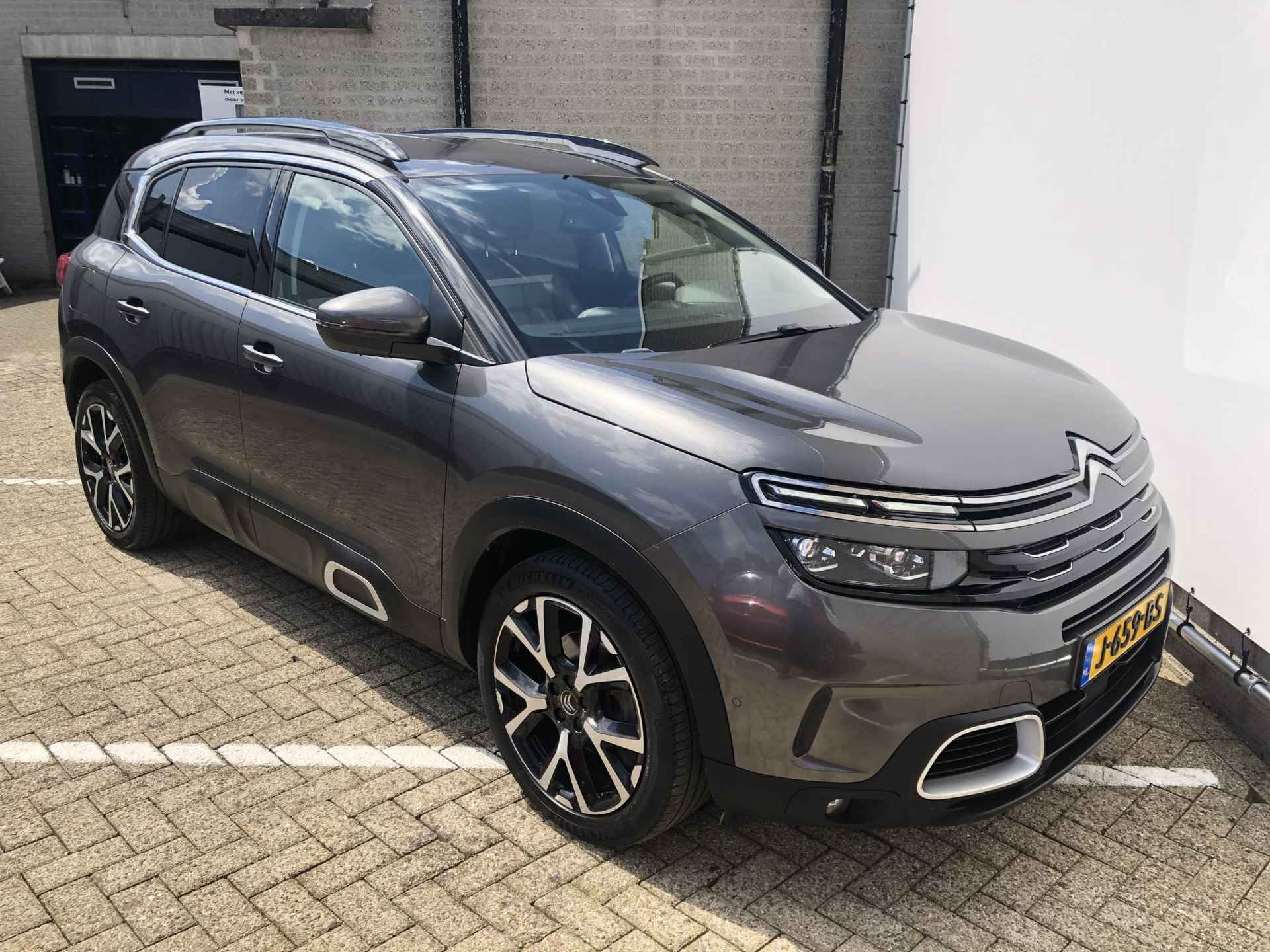 Citroen C5 Aircross 1.2 PureTech 130pk Business Plus | Camera | Navigatie | Elek. achterklep | 19'' Lichtmetalen velgen - 8/27