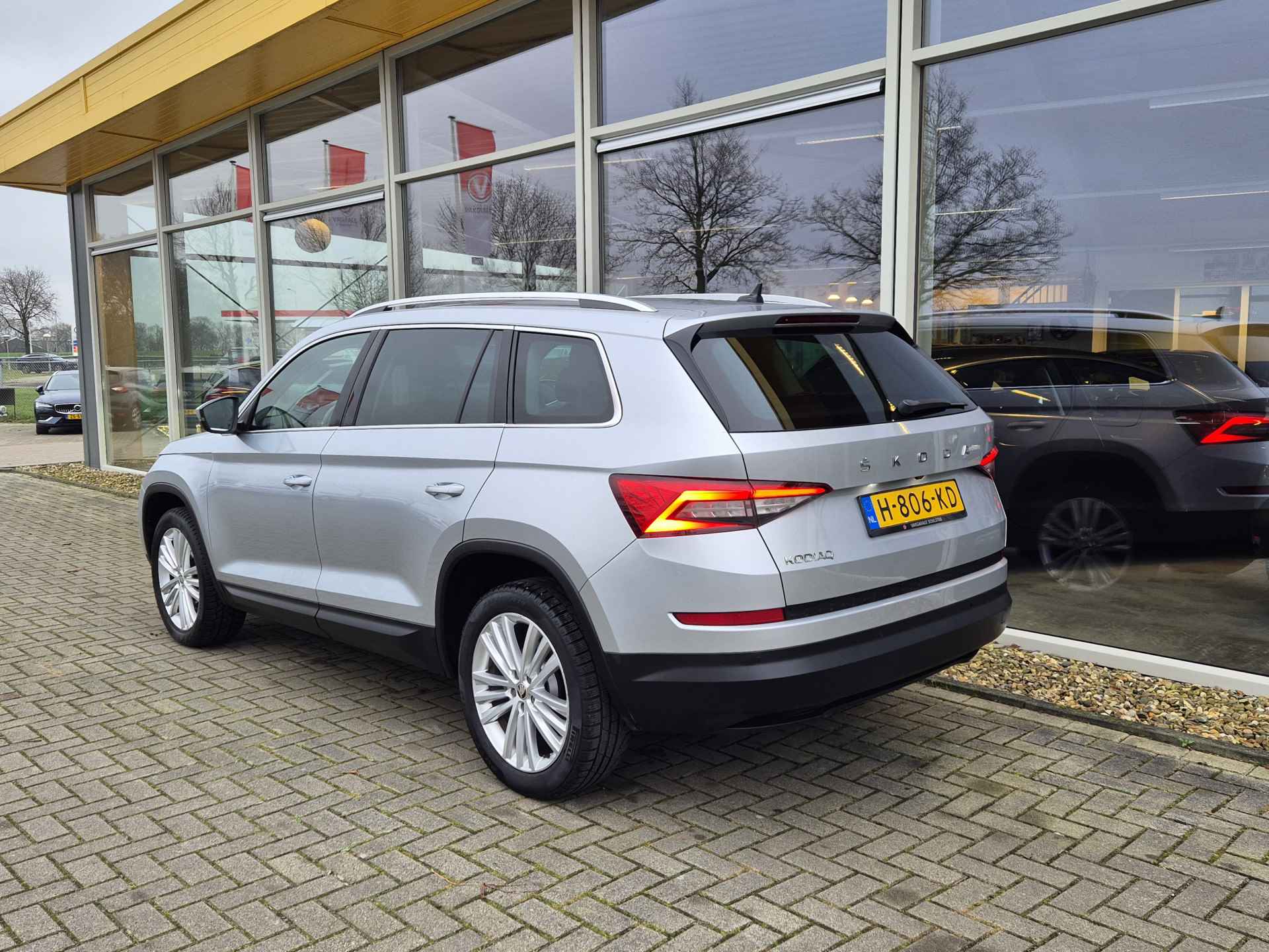 Škoda Kodiaq 1.5 TSI Business Edition Automaat | Navigatie | Climate Control | Camera - 3/36