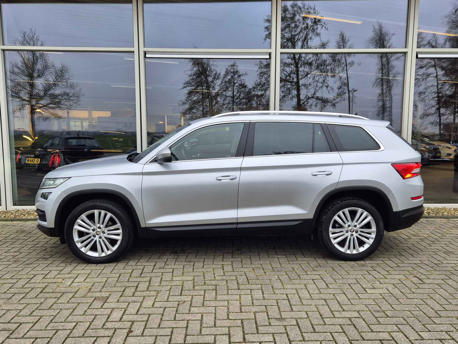 Škoda Kodiaq 1.5 TSI Business Edition Automaat | Navigatie | Climate Control | Camera - 6/36