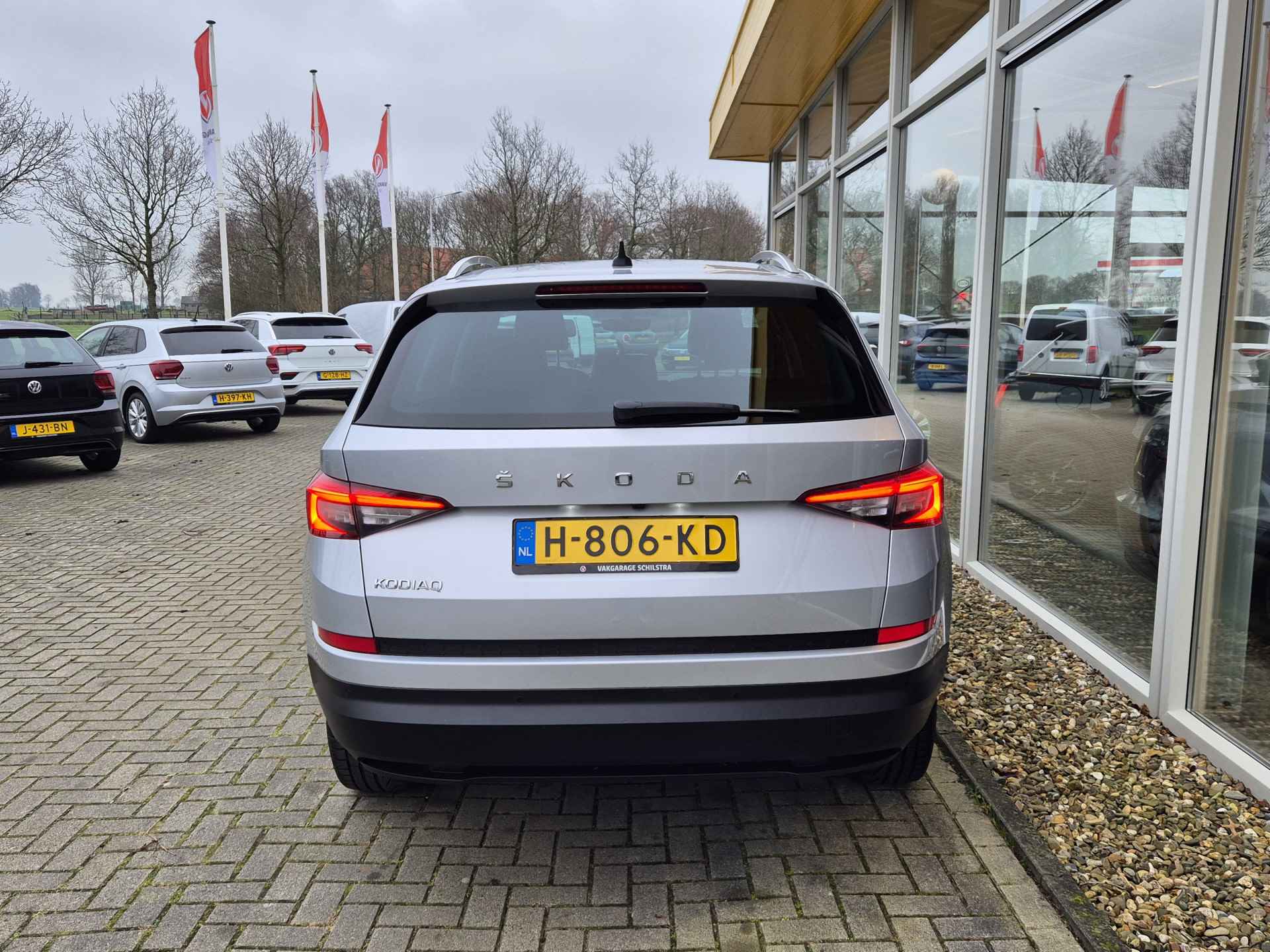 Škoda Kodiaq 1.5 TSI Business Edition Automaat | Navigatie | Climate Control | Camera - 9/36