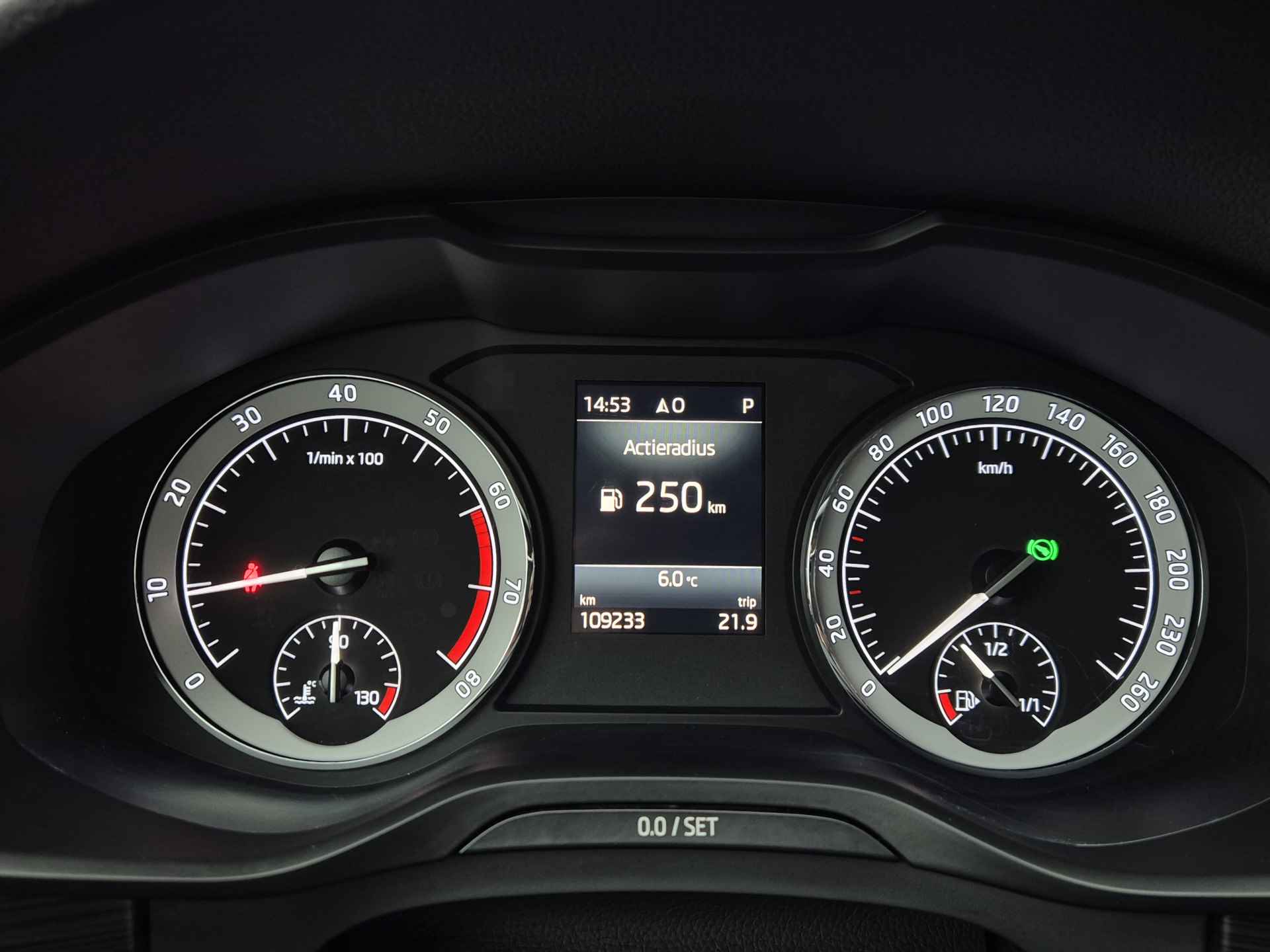 Škoda Kodiaq 1.5 TSI Business Edition Automaat | Navigatie | Climate Control | Camera - 20/36