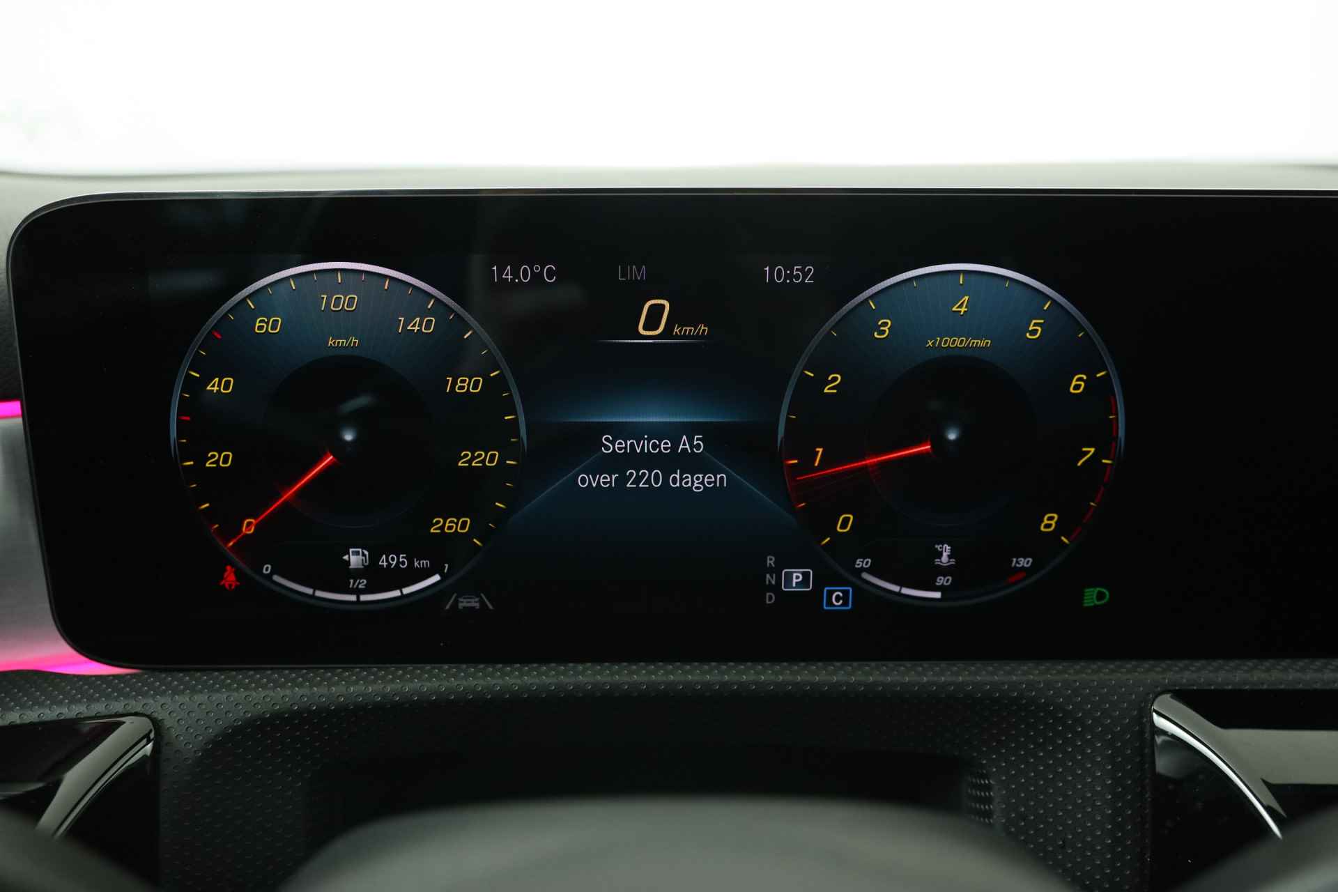 Mercedes-Benz A-Klasse 180 Business Solution AMG | Ambient Lighting | Wide Screen | LED | Sportstoel | Camera | Stoelverwarming | Clima | Navi | 18'' L - 7/34