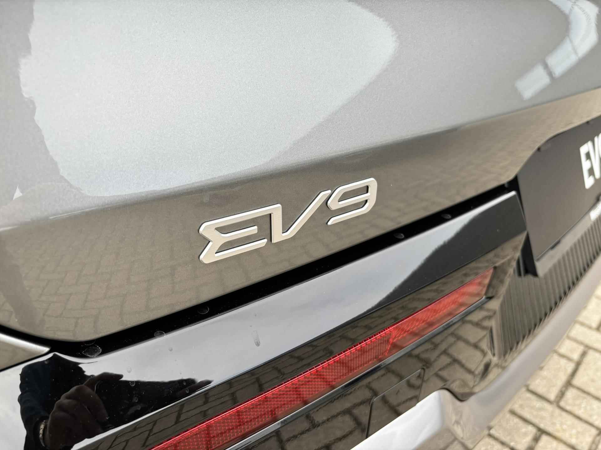 Kia Ev9 99,8kWh 204pk RWD Air | 7 persoons | LM Velgen| - 14/49