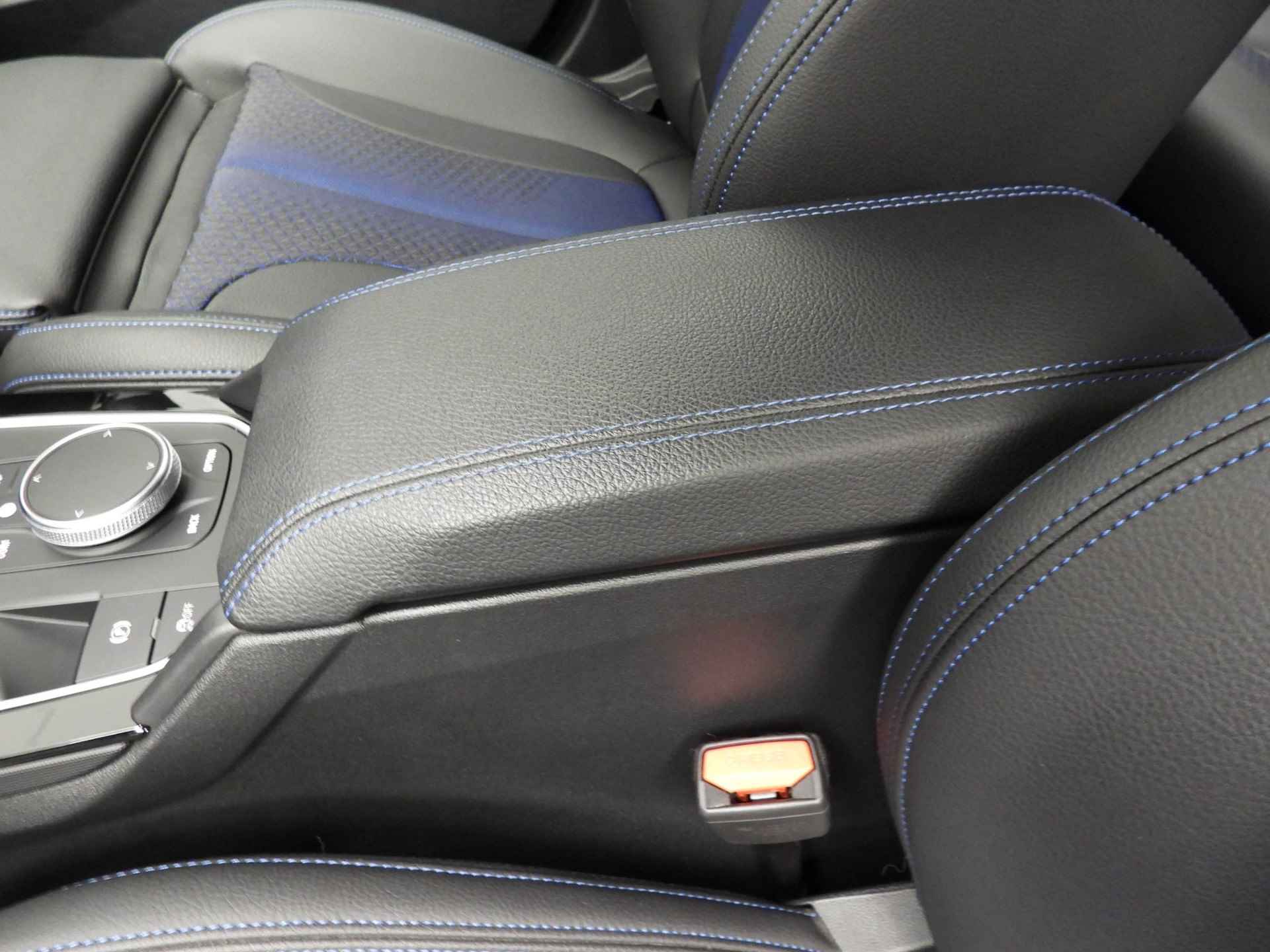 BMW 1 Serie 5-deurs 116i M-Sportpakket | LED | Navigatie | Trekhaak | Sportstoelen | DAB | Hifi speakers | Alu 18 inch - 29/46