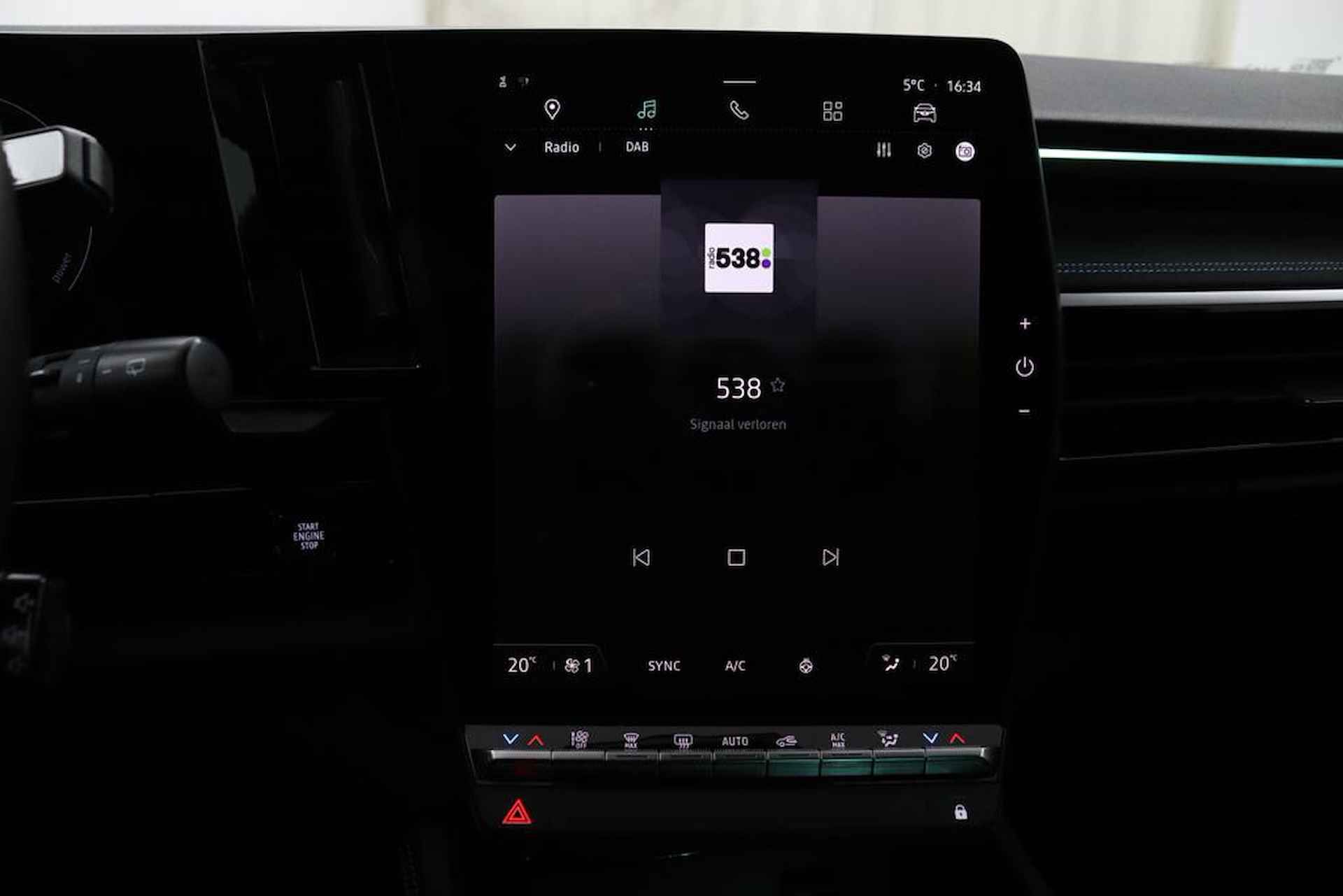 Renault Austral 1.2 E-Tech Hybrid 200 Techno Esprit Alpine | Trekhaak | 360 camera | Adaptive cruise control | Stuurwiel verwarmd | Elektrische achterklep | Apple carplay | Android auto | - 23/47