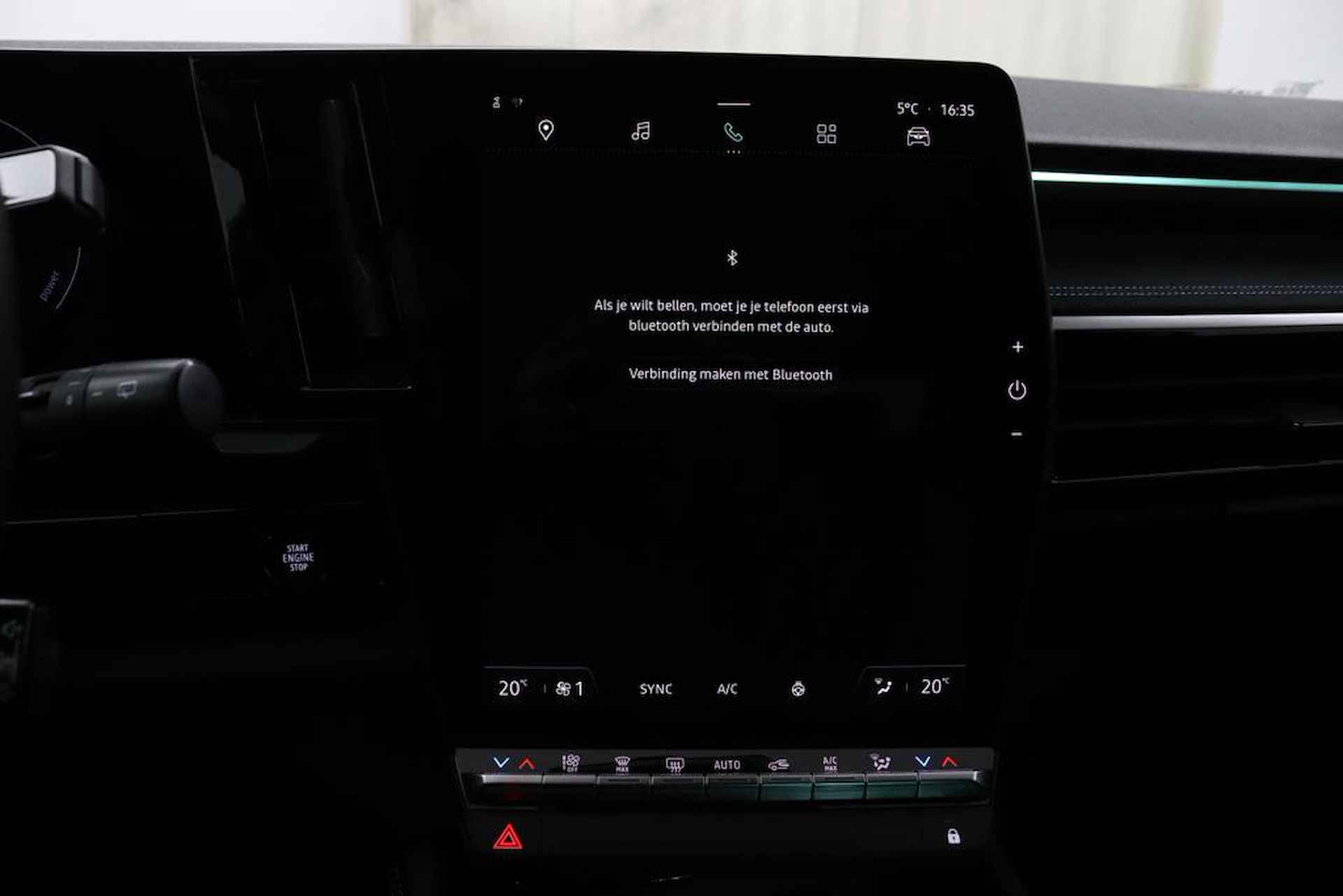 Renault Austral 1.2 E-Tech Hybrid 200 Techno Esprit Alpine | Trekhaak | 360 camera | Adaptive cruise control | Stuurwiel verwarmd | Elektrische achterklep | Apple carplay | Android auto | - 24/47