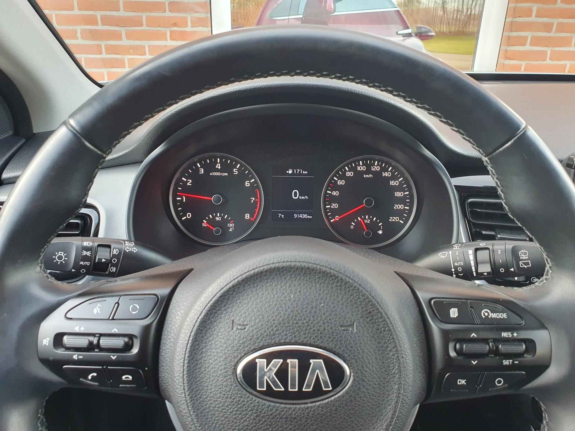 Kia Stonic 1.0 T-GDi DynamicLine 120PK 5drs clima, cruise, navi, pdc, camera, carplay RIJKLAAR - 13/18