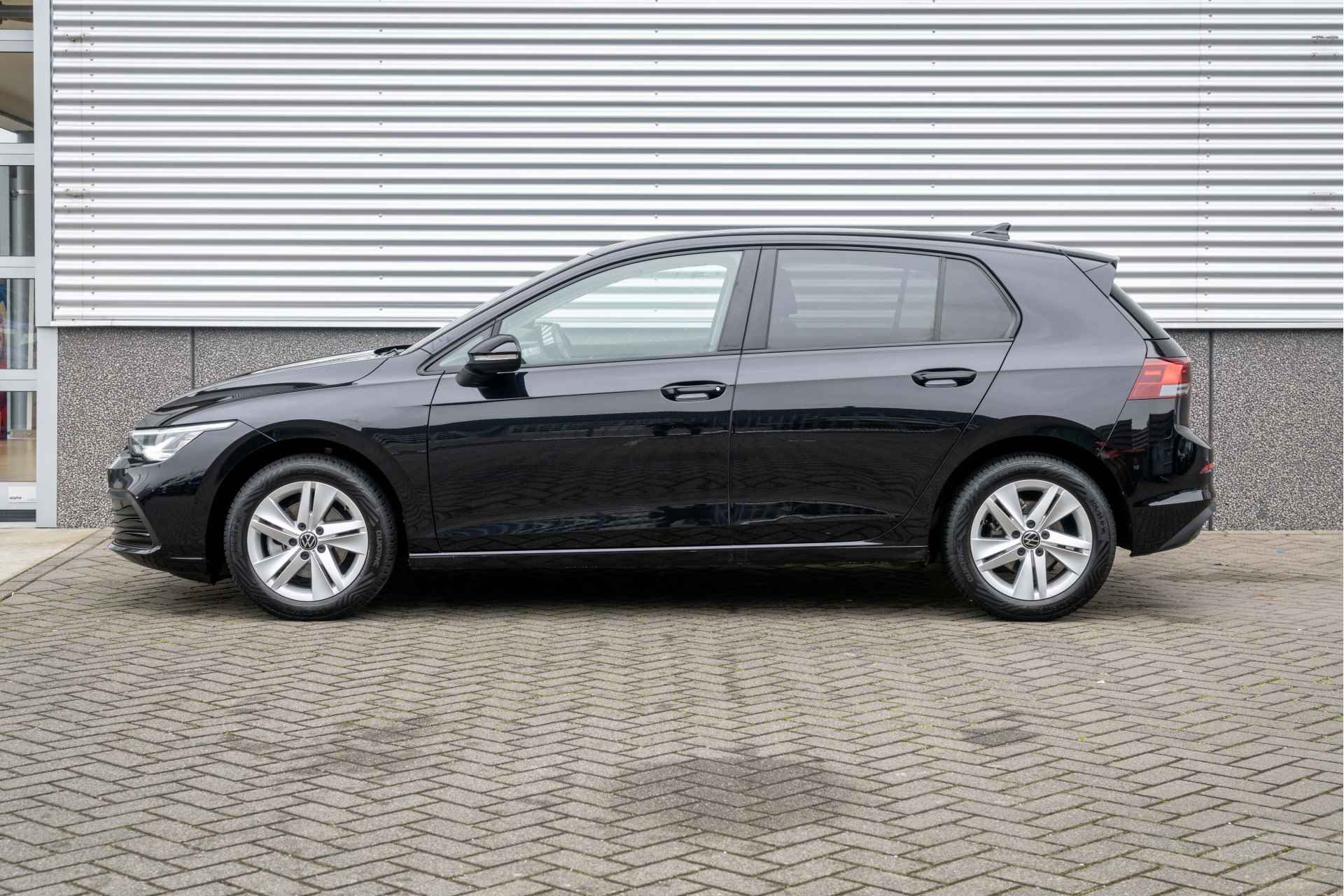 Volkswagen Golf 1.0 TSI 110pK Life | Camera | Getinte Ramen | Carplay| - 7/41