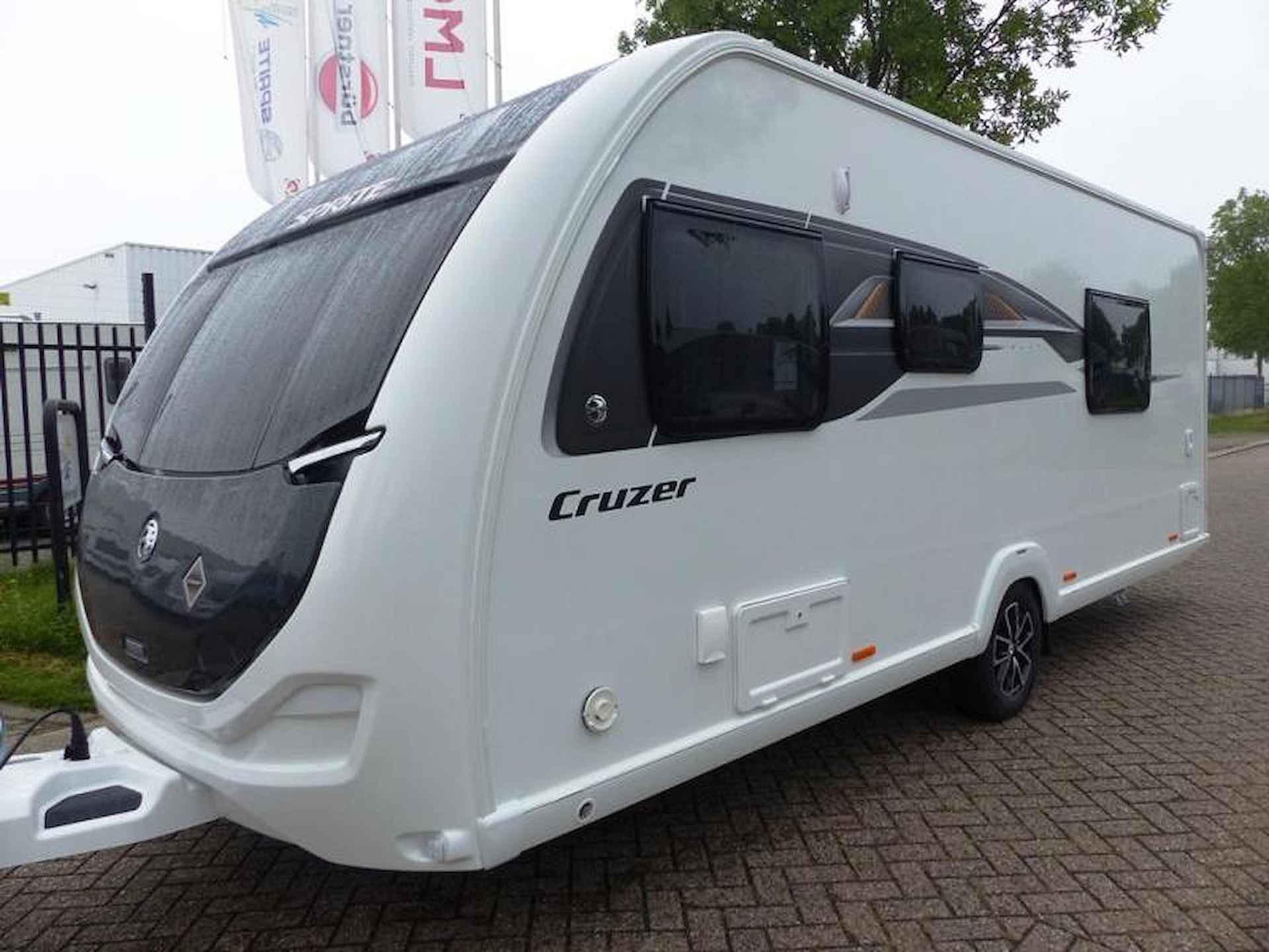 Sprite Cruzer 530 SR met aparte bedden - 3/16