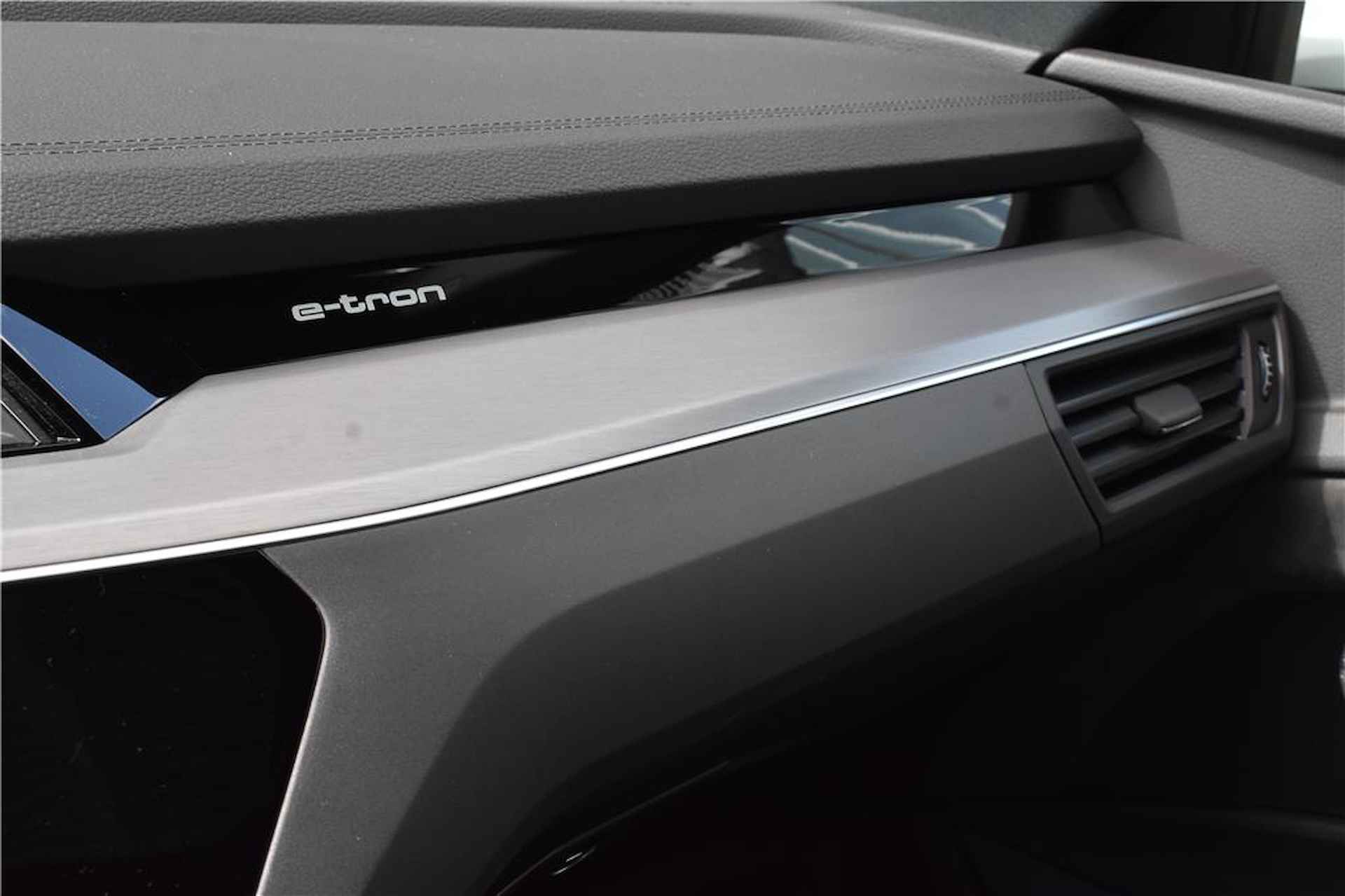 Audi e-tron Sportback 50 quattro S edition | Matrix-LED | Zwart optiekpakket - 30/38