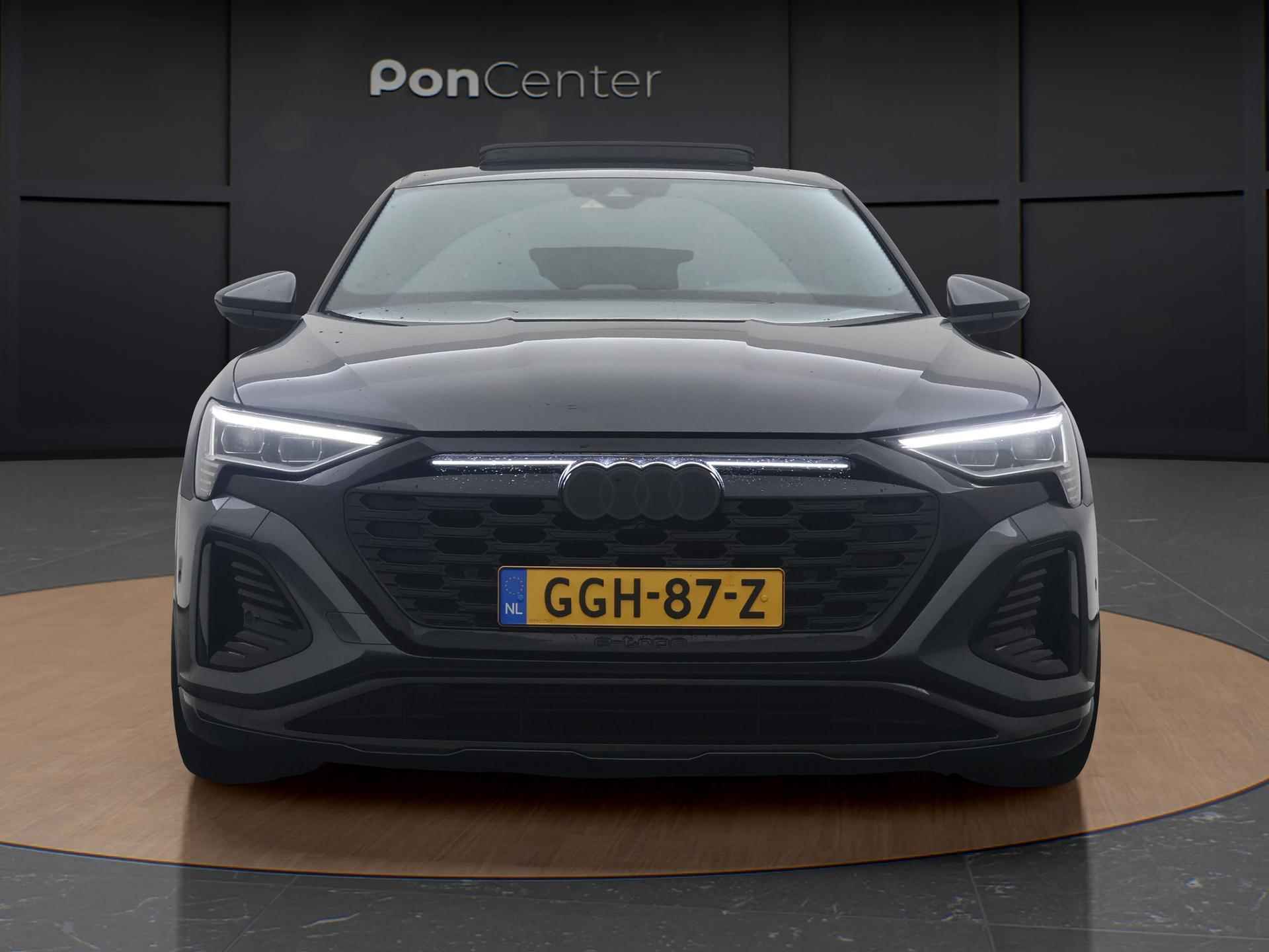 Audi Q8 Sportback e-tron 50 quattro S Edition 95 kWh | Pano dak | Zwart Optiek | Luchtvering | Stoelverwarming | - 19/20