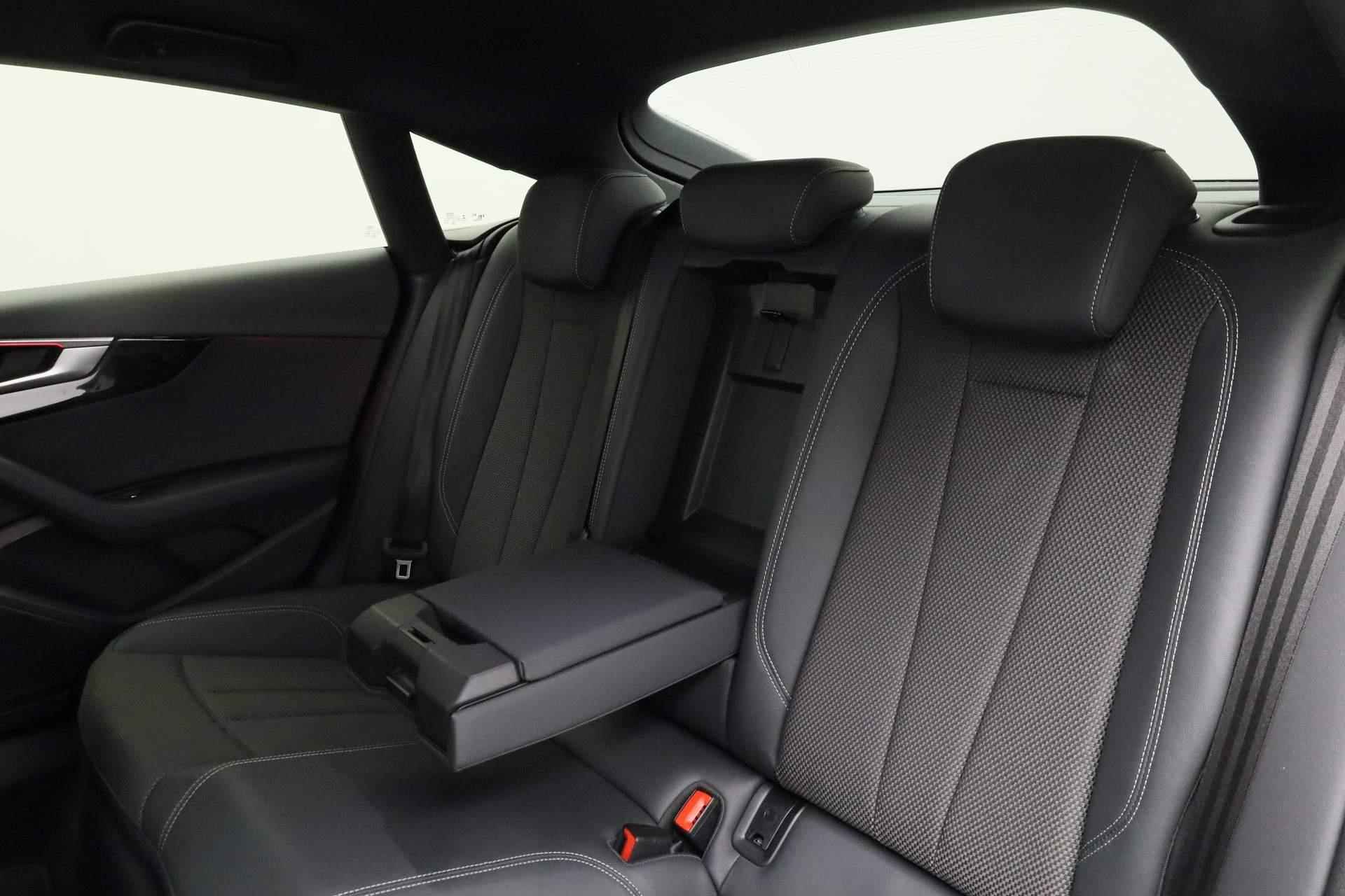 Audi A5 Sportback 35 TFSI 150PK S-tronic S edition | Navi | Matrix LED | Camera | 18 inch | Stoelverwarming | Cruise | Clima - 41/43