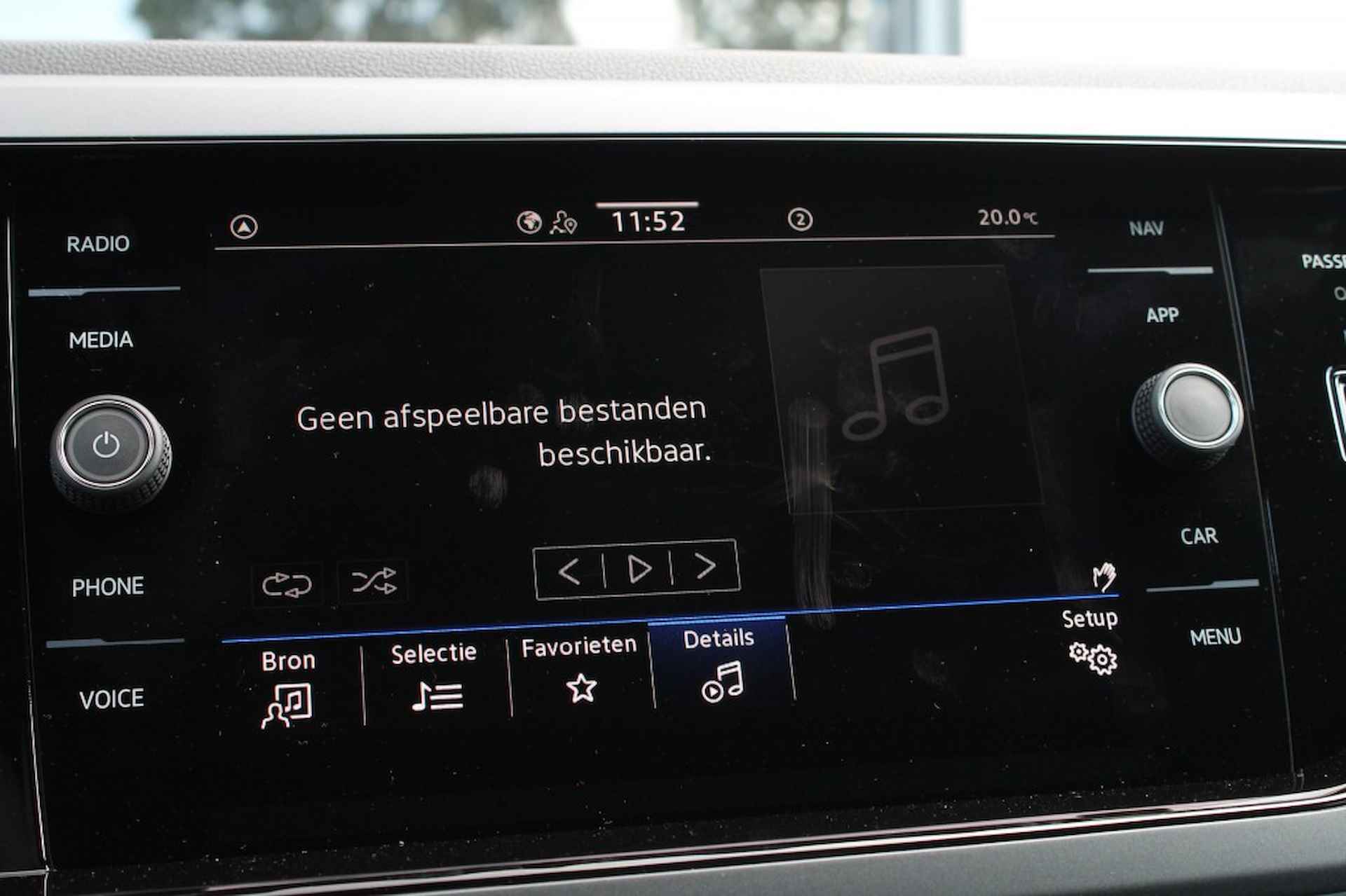 VOLKSWAGEN Taigo 1.0 TSI DSG R-Line - Camera - PDC - Apple CarPlay - 30/38