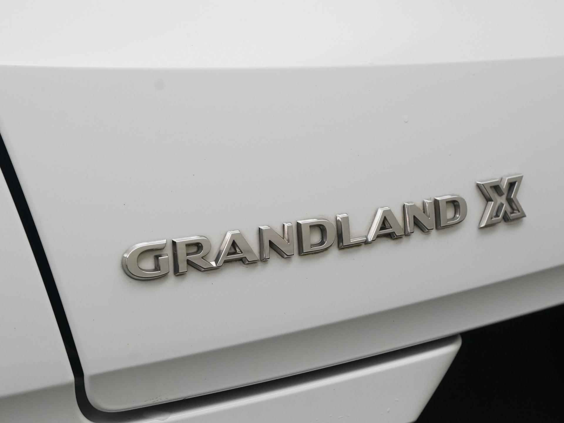 Opel Grandland X 1.2 Turbo Innovation | Panoramadak | Camera | Elek achterklep | Zondag Open! - 22/39