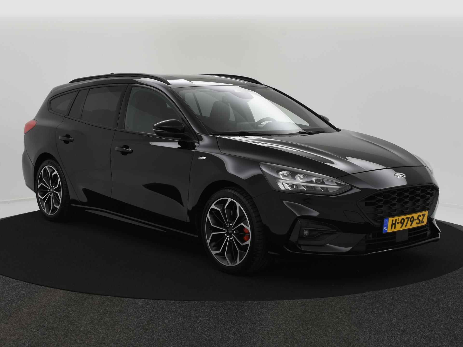 Ford Focus Wagon 1.5 EcoBoost 182PK ST Line Business TREKH|WINTERPACK|B&O|LED|18INCH|CLIMA|NAVI - 3/36
