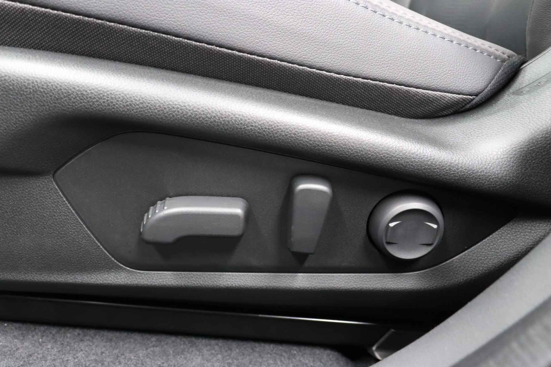 Subaru Crosstrek 2.0i Premium | Panoramadak | Adaptive Cruise | Navigatie | Lederen bekleding - 15/35