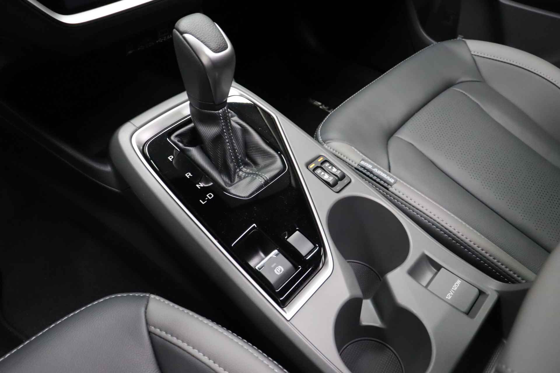 Subaru Crosstrek 2.0i Premium | Panoramadak | Adaptive Cruise | Navigatie | Lederen bekleding - 17/35