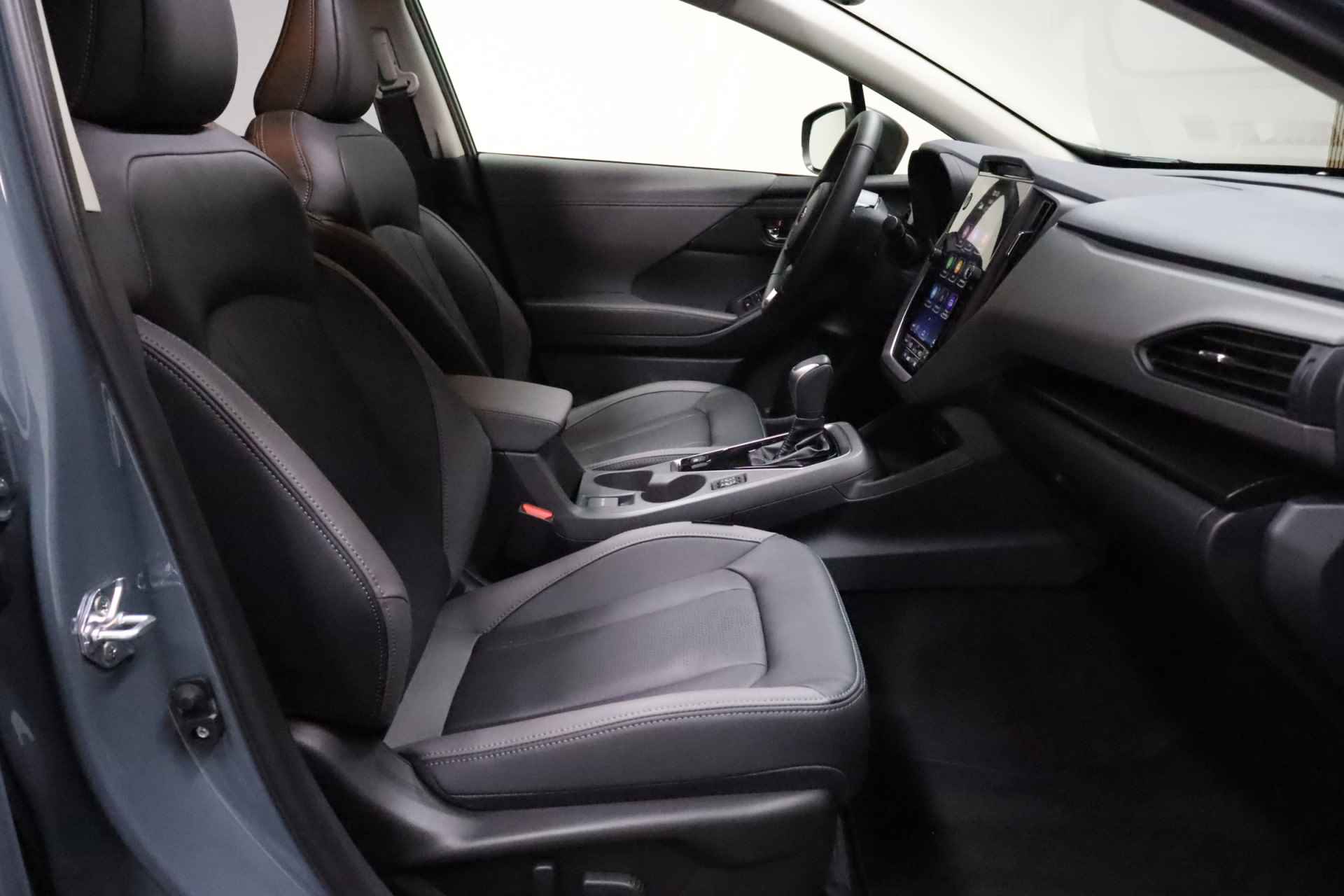 Subaru Crosstrek 2.0i Premium | Panoramadak | Adaptive Cruise | Navigatie | Lederen bekleding - 29/35