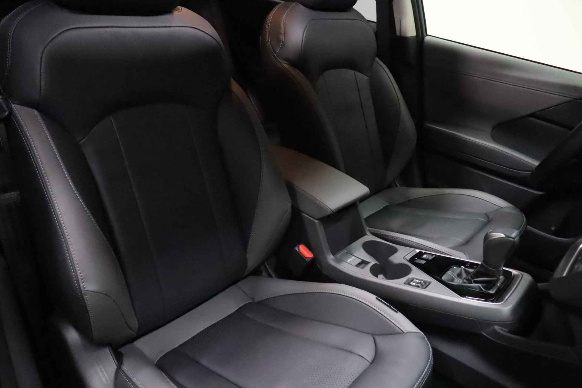 Subaru Crosstrek 2.0i Premium | Panoramadak | Adaptive Cruise | Navigatie | Lederen bekleding - 31/35