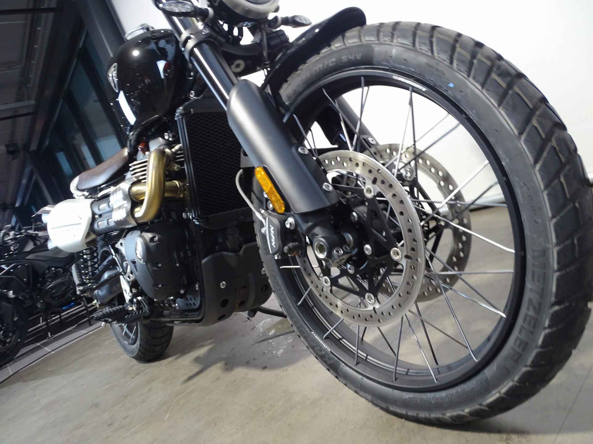 Triumph SCRAMBLER 1200 X - 4/9