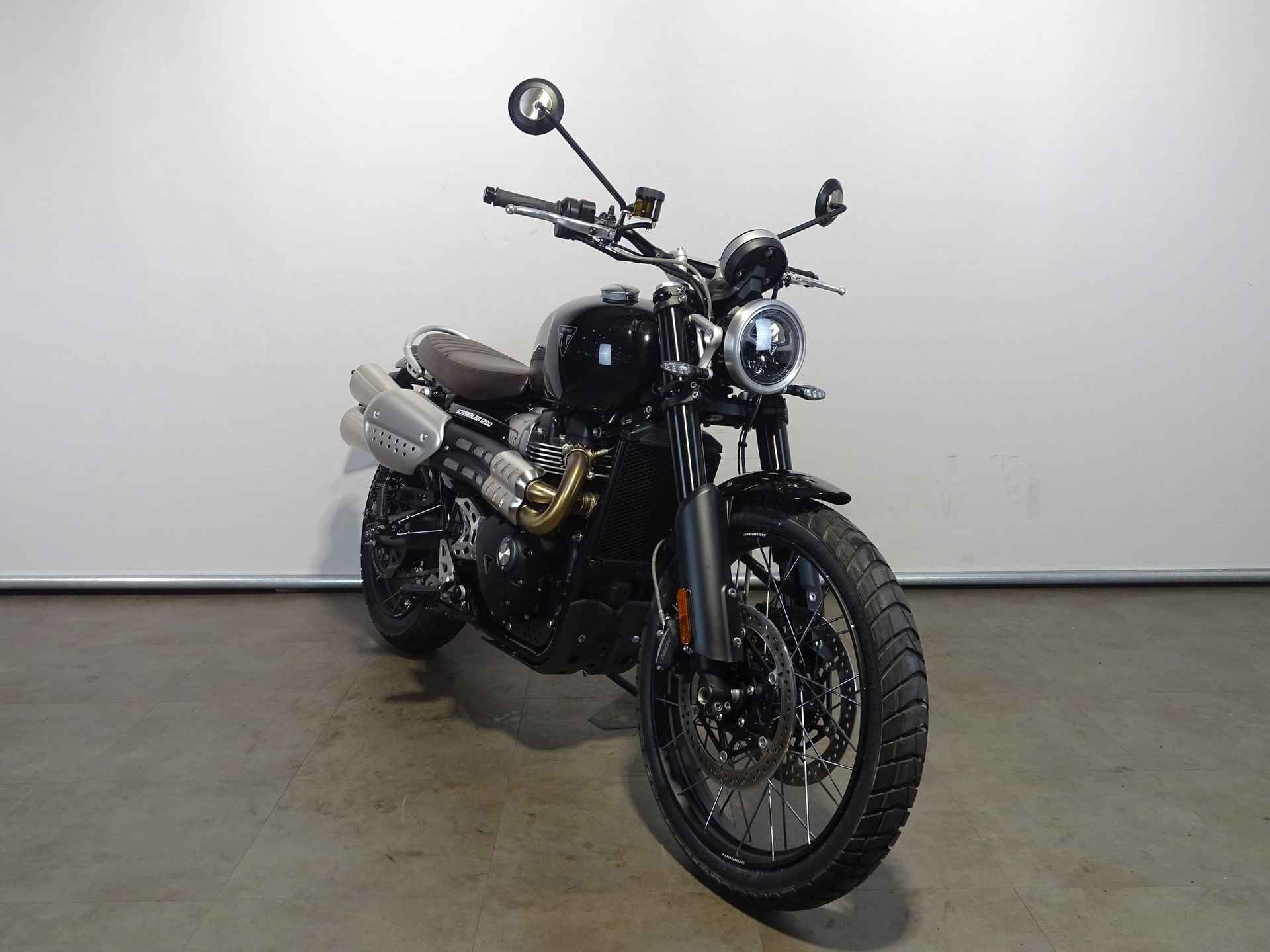 Triumph SCRAMBLER 1200 X - 8/9