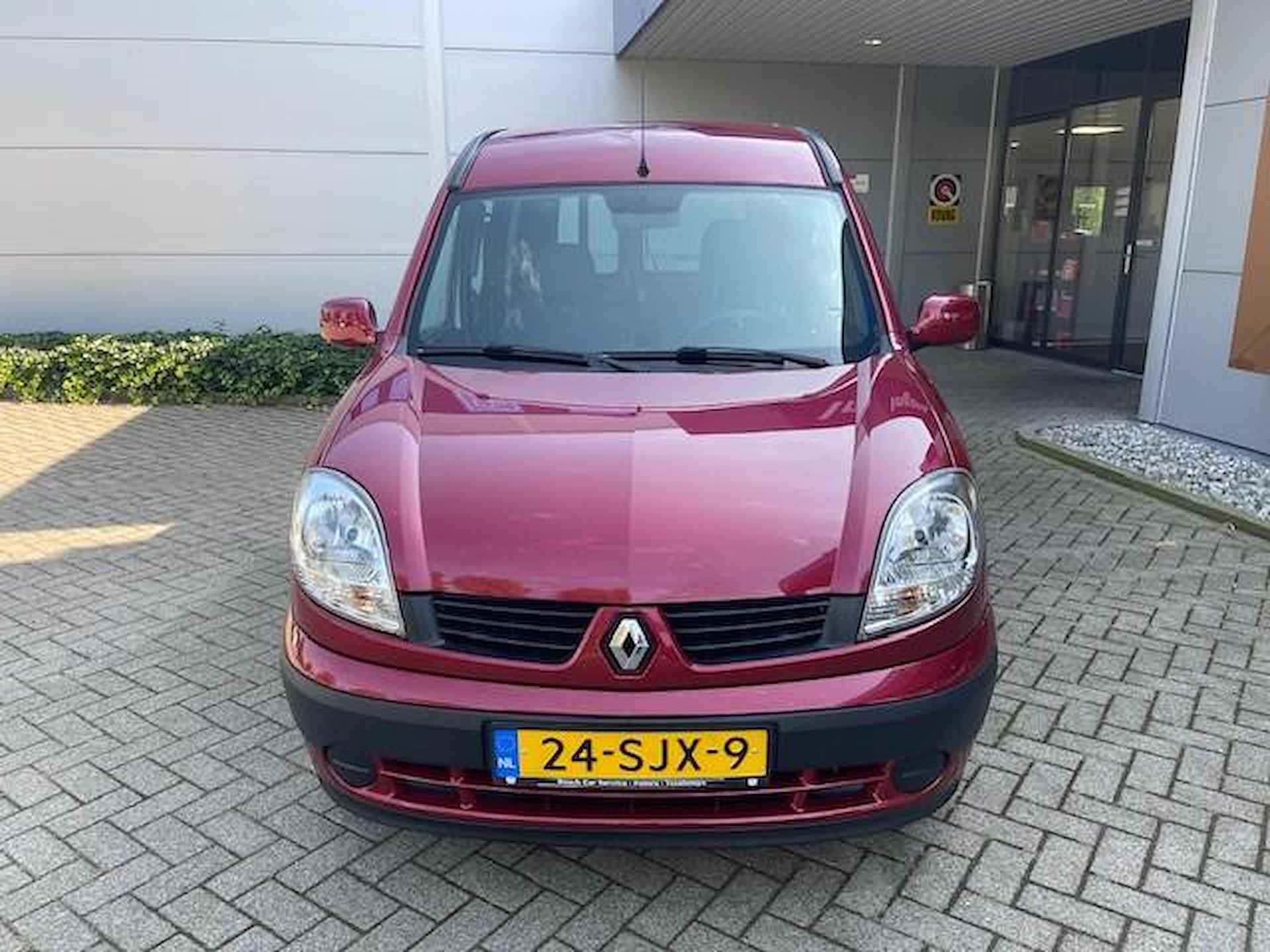 Renault Kangoo 1.6-16V Expression |Rolstoel lift | Automaat - 12/22