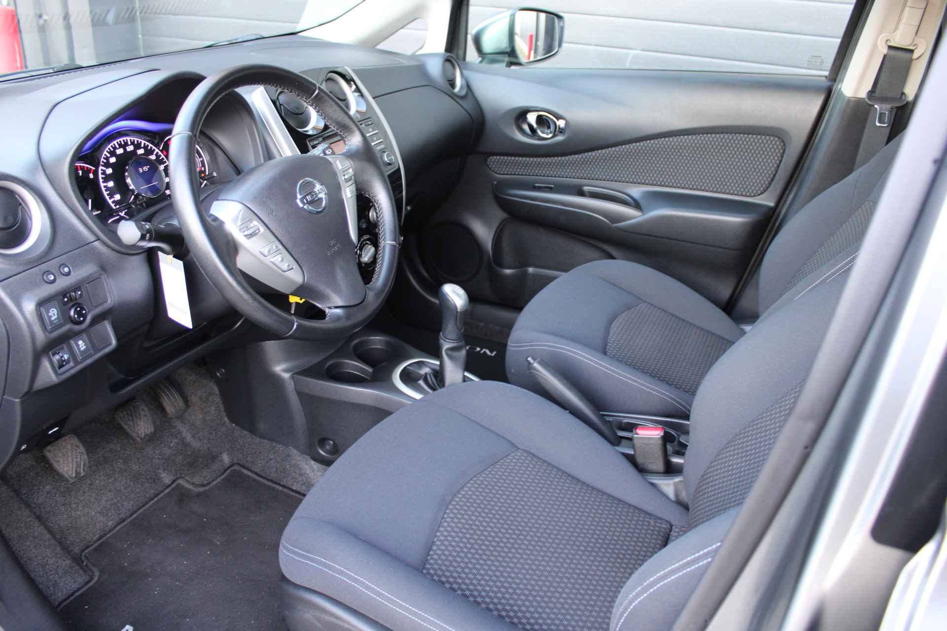 Nissan Note 1.2 Acenta / ALL Season / Airco / Cruise Control / Bluetooth / "Vraag een vrijblijvende offerte aan!" - 8/27