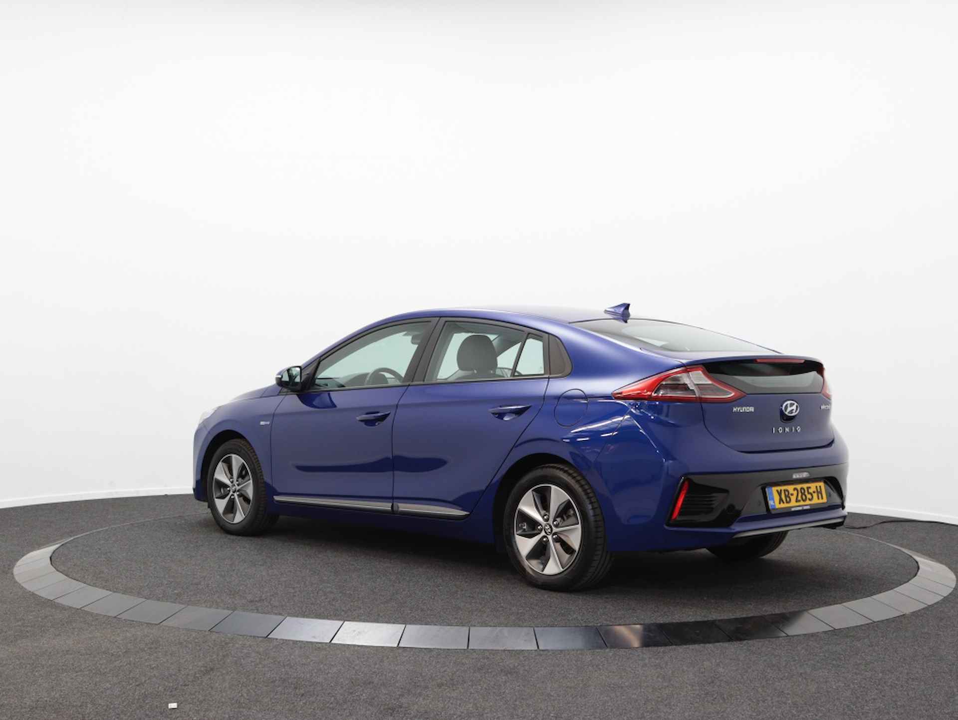 Hyundai IONIQ Comfort EV 28kWh | €2.000 SEPP | Navigatie | Airco | Carplay | - 2/47