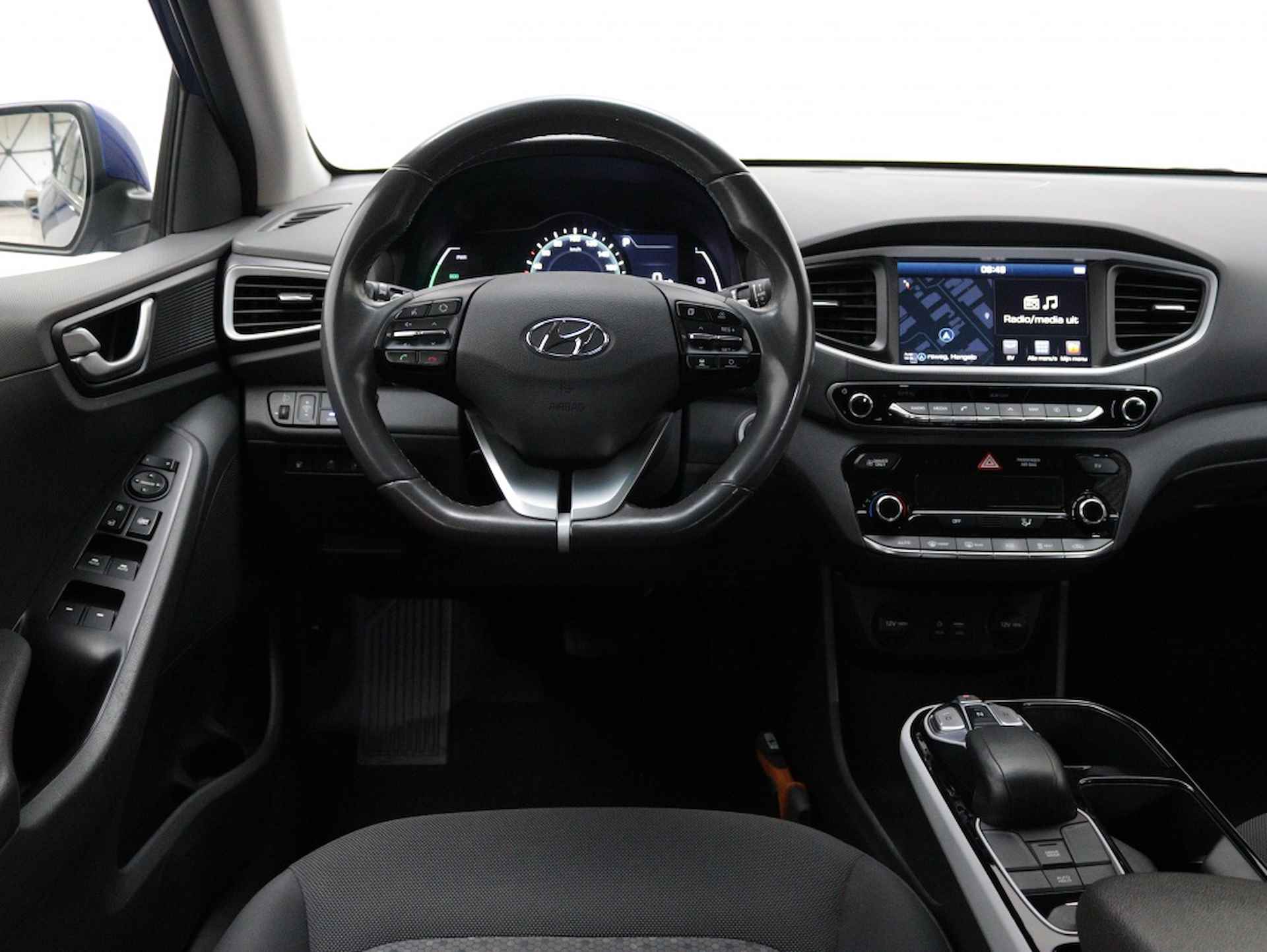 Hyundai IONIQ Comfort EV 28kWh | €2.000 SEPP | Navigatie | Airco | Carplay | - 3/47