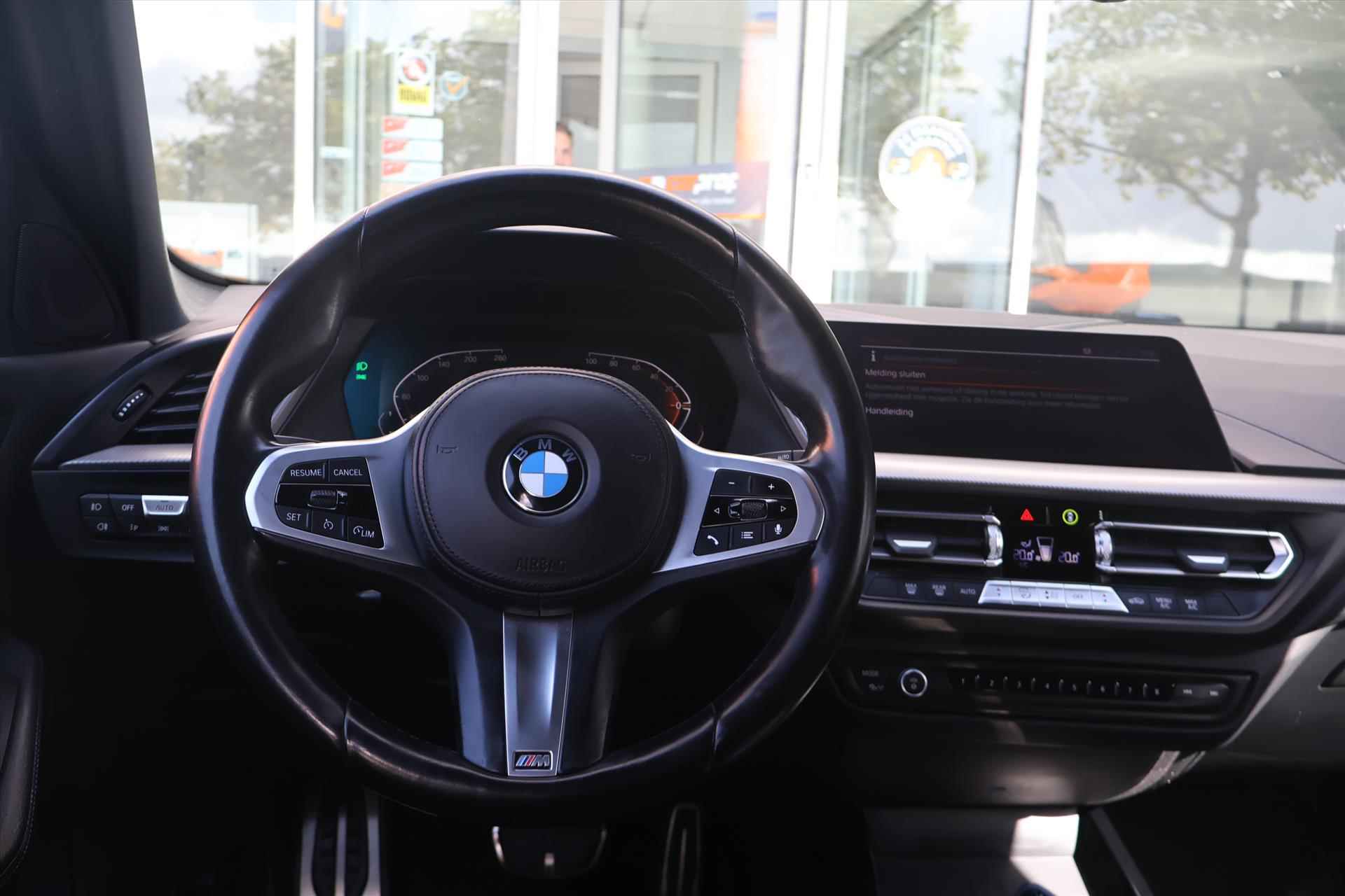 BMW 1-Serie (f40) 118i M-Sport 140PK AUT | Carplay I Misano Blue I Navi I Camera I Kuipstoel - 5/55