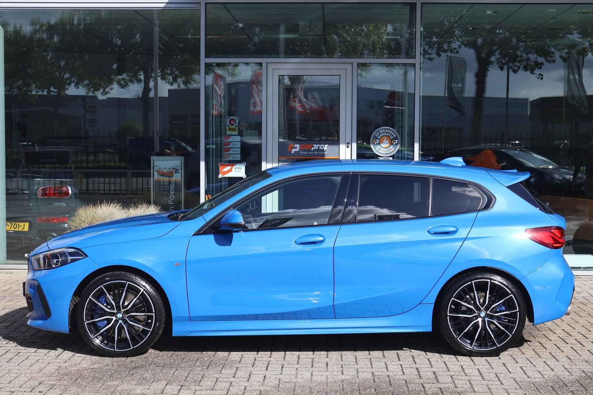 BMW 1-Serie (f40) 118i M-Sport 140PK AUT | Carplay I Misano Blue I Navi I Camera I Kuipstoel - 20/55