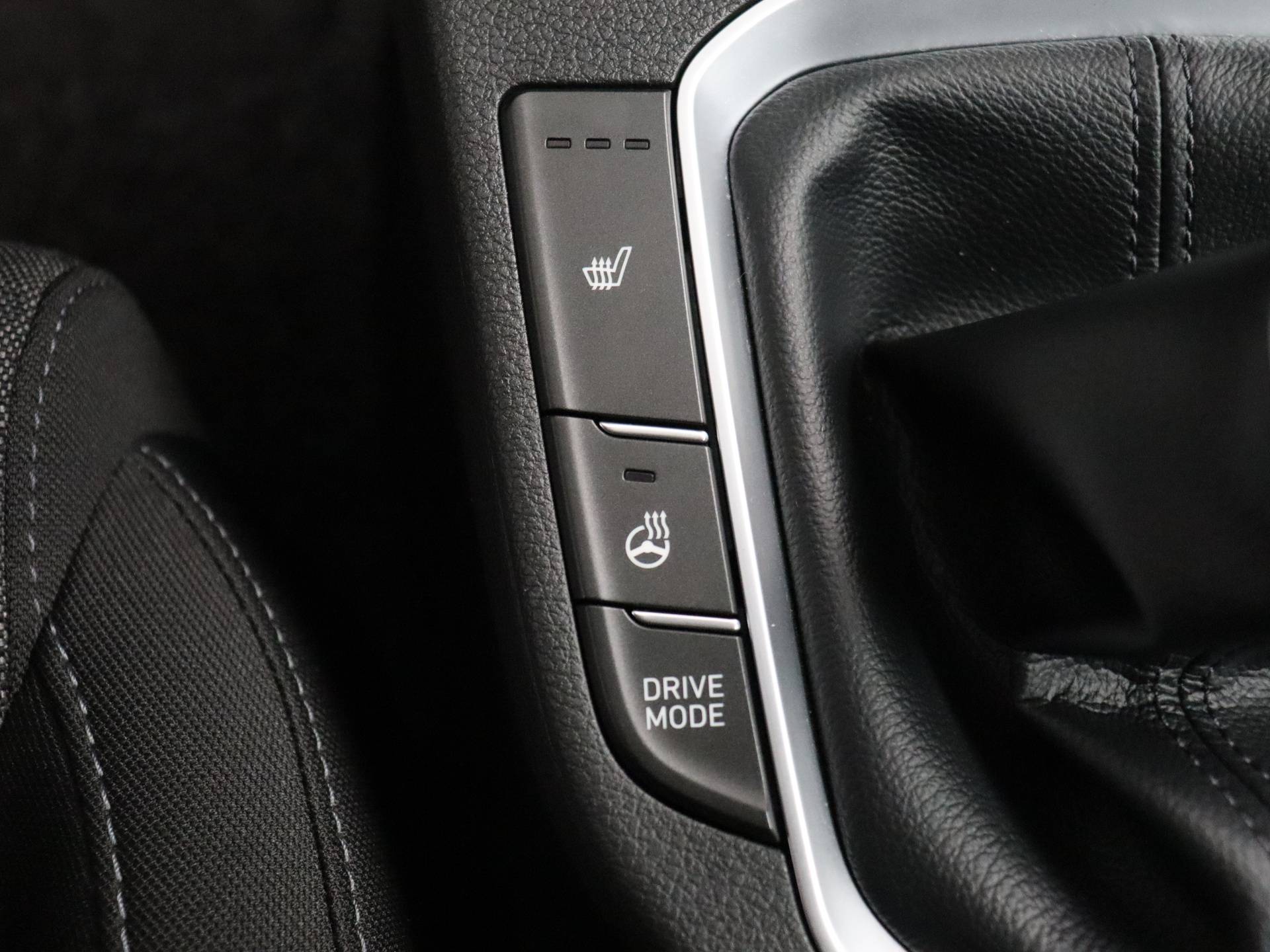 Hyundai i30 1.0 T-GDi 120PK MHEV Comfort Apple Carplay, Camera, Navigatie - 17/24