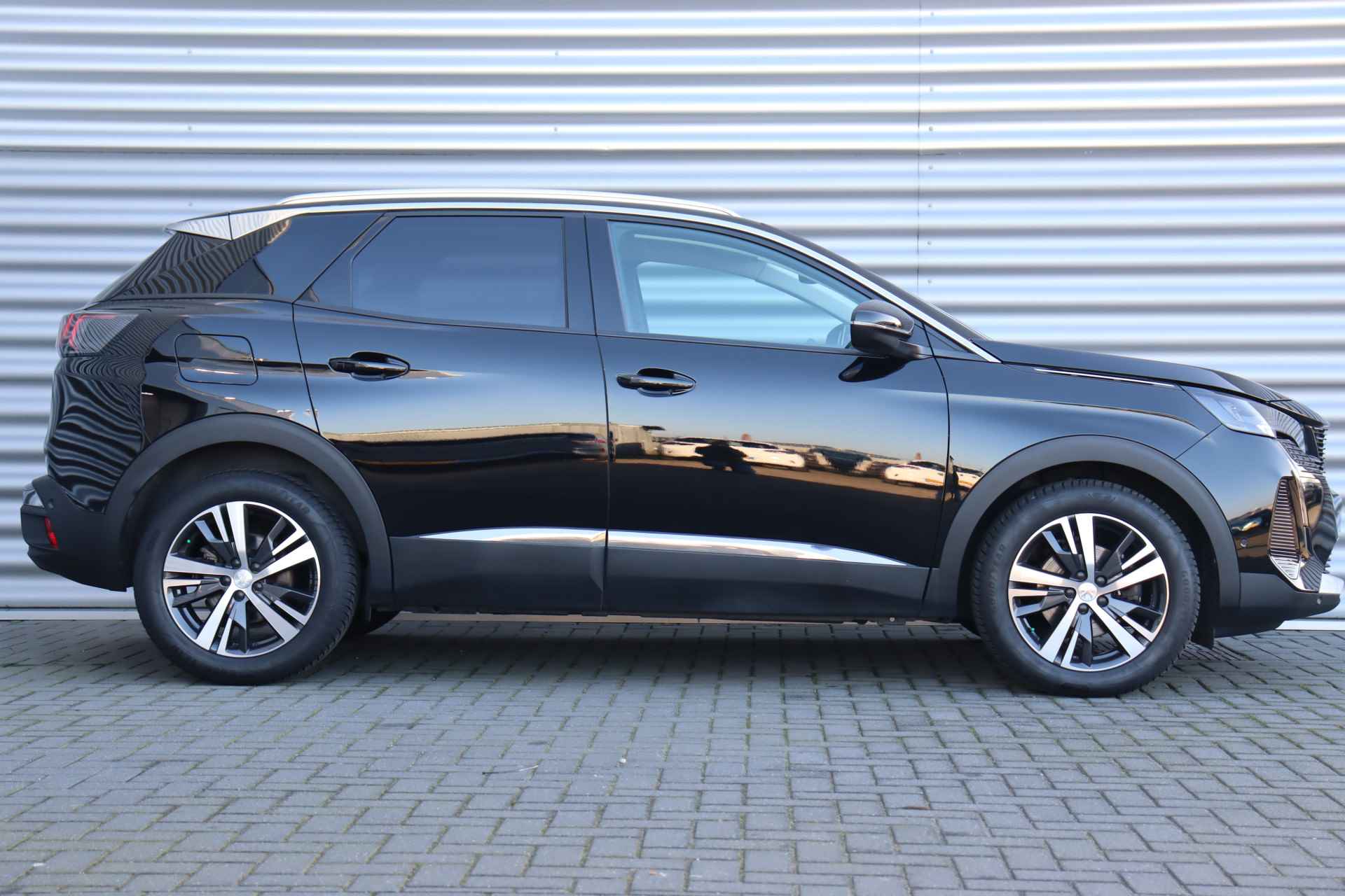 Peugeot 3008 1.2 PURETECH 130PK ALLURE PACK AUTOMAAT / NAVI / LEDER / CLIMA / LED / PDC / 18" LMV / CAMERA / KEYLESS / BLUETOOTH / CRUISECONT - 3/39