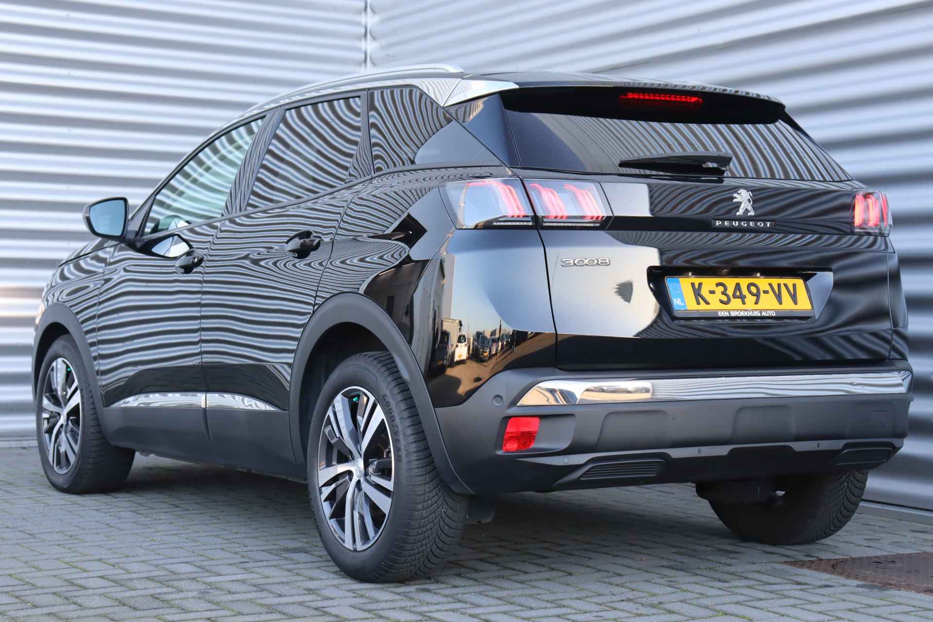 Peugeot 3008 1.2 PURETECH 130PK ALLURE PACK AUTOMAAT / NAVI / LEDER / CLIMA / LED / PDC / 18" LMV / CAMERA / KEYLESS / BLUETOOTH / CRUISECONT - 9/39