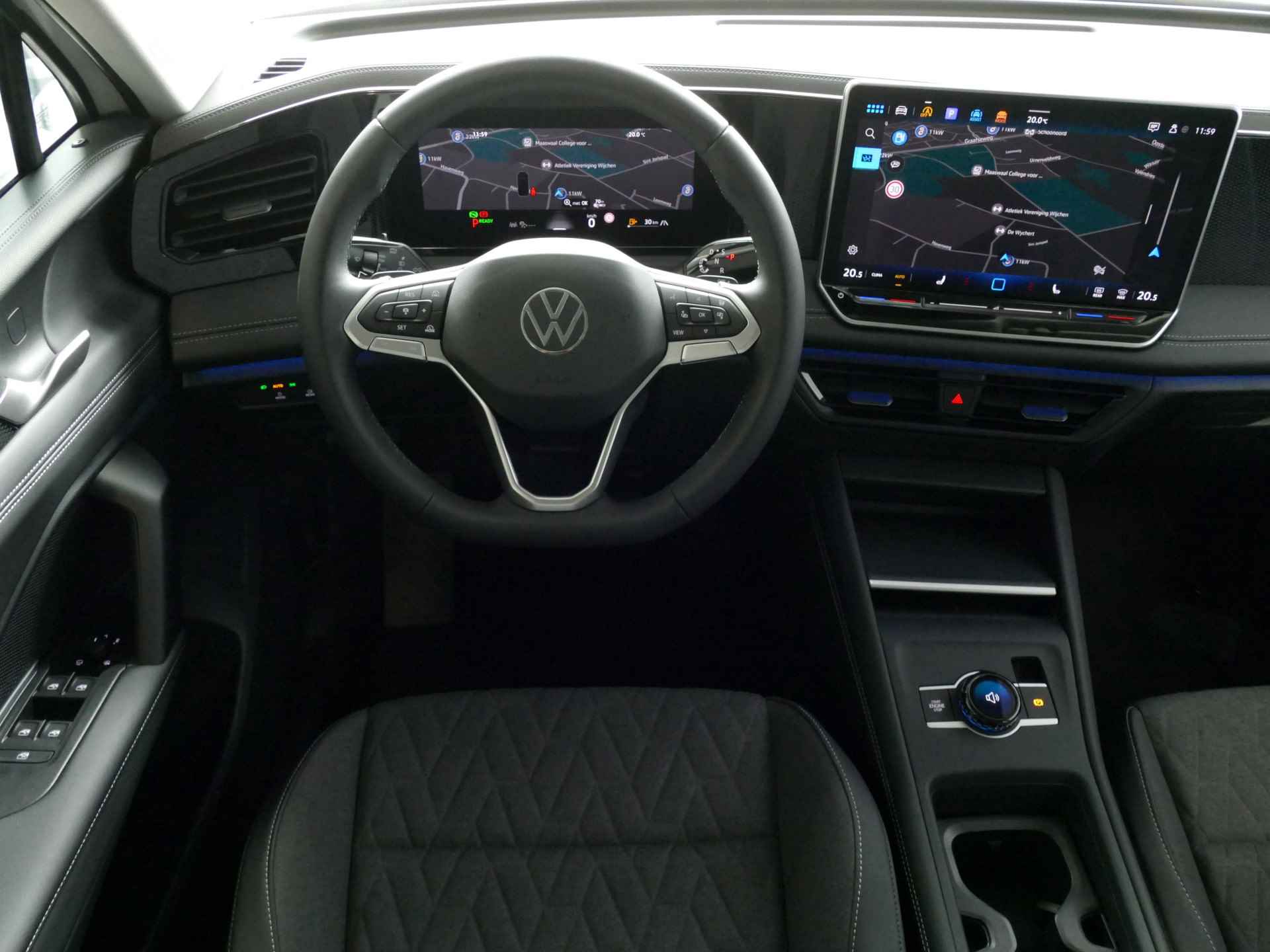 Volkswagen Tiguan 1.5 eTSI 150 BUSINESS EDTION NAVI CAMERA TREKHAAK STOEL/STUUR VERW. COMF.STOEL AMBIENTE LED 3/2024! 70 BIJNA NIEUWE VOLKSWAGEN'S UIT VOORRAAD LEVERBAAR - 26/89