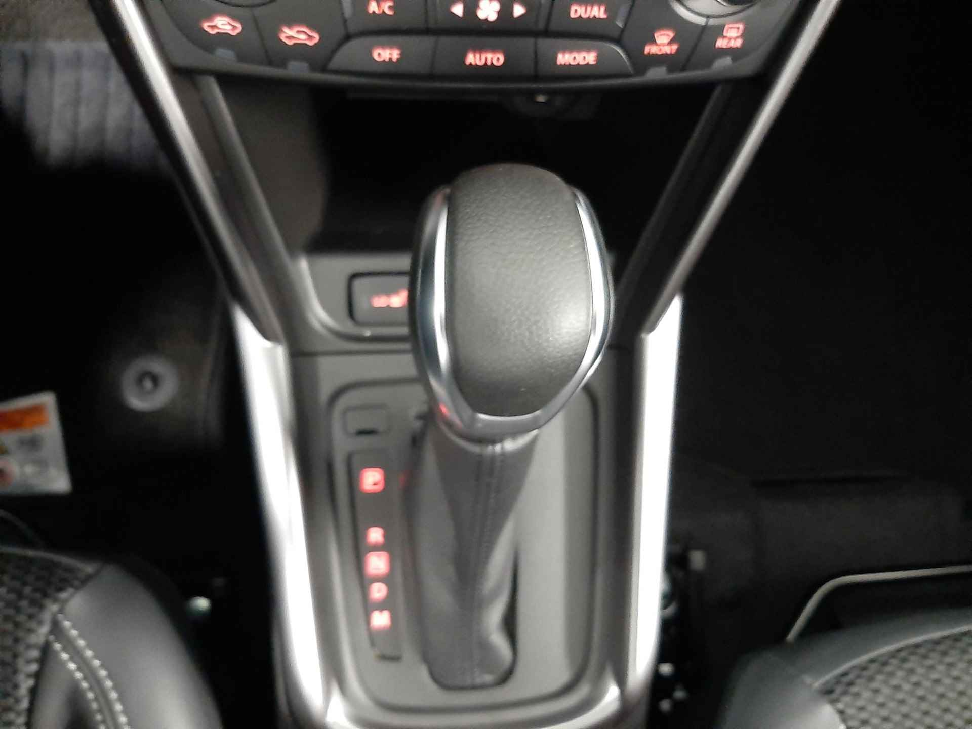 Suzuki S-Cross 1.5 Hybrid Style | Automaat | Climate control | Cruise control adaptive | Navigatie | Keyless entry | Stoelverwarming | parkeersensoren v+a - 10/32