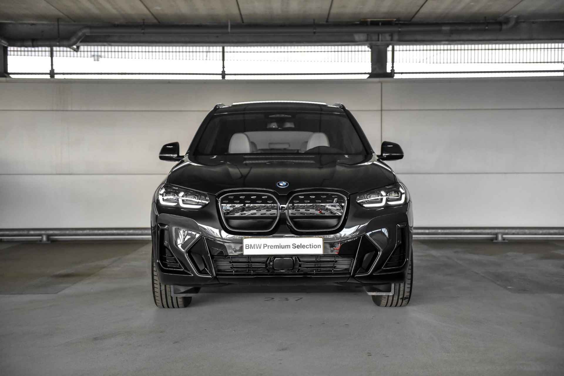 BMW iX3 High Executive Edition 80 kWh | Trekhaak met elektrisch wegklapbare kogel | BMW Head-Up Display - 5/22