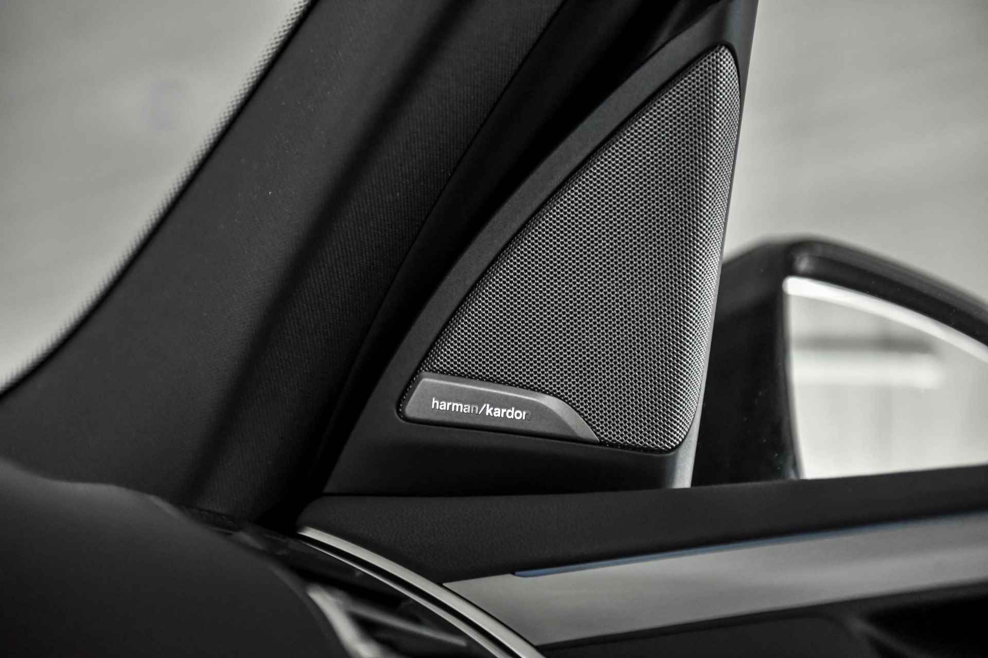 BMW iX3 High Executive Edition 80 kWh | Trekhaak met elektrisch wegklapbare kogel | BMW Head-Up Display - 11/22