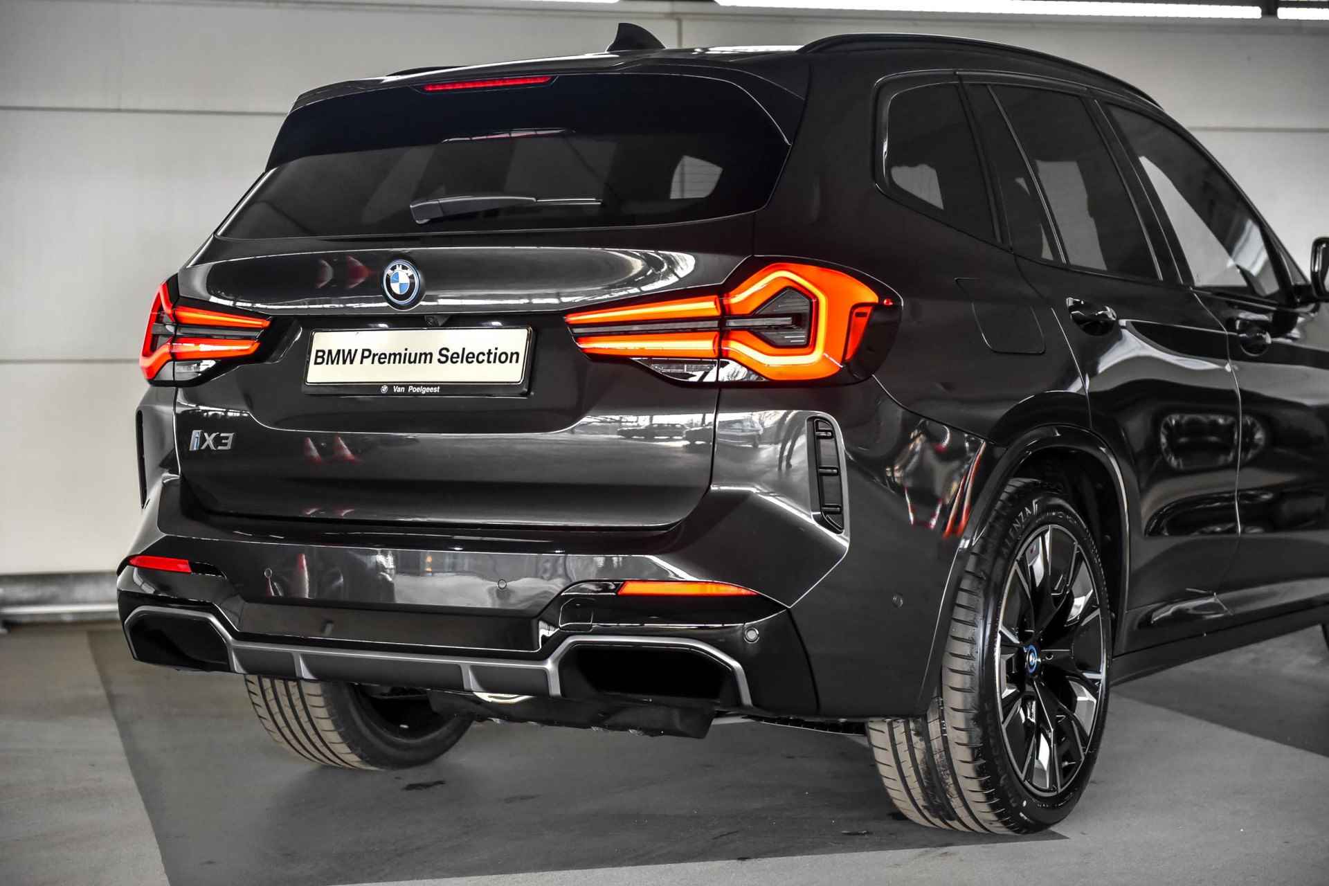BMW iX3 High Executive Edition 80 kWh | Trekhaak met elektrisch wegklapbare kogel | BMW Head-Up Display - 22/22
