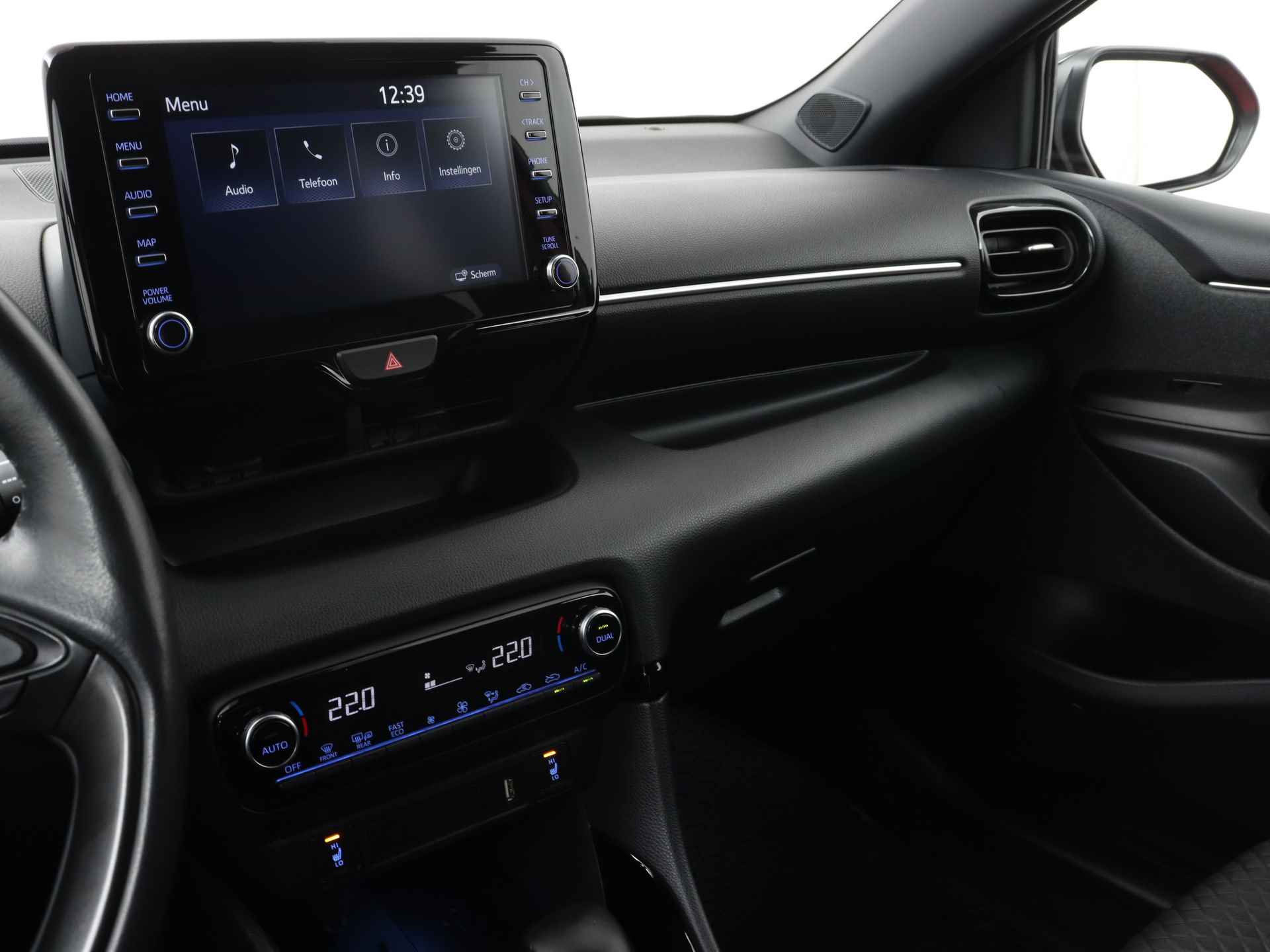 Toyota Yaris 1.5 Hybrid Launch Edition Limited | Parkeersensoren | Stoelverwarming | Apple Carplay & Android Auto | LED | - 8/45